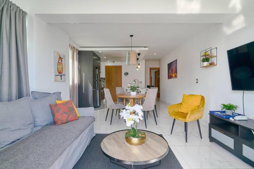 Increible apartamento con piscina