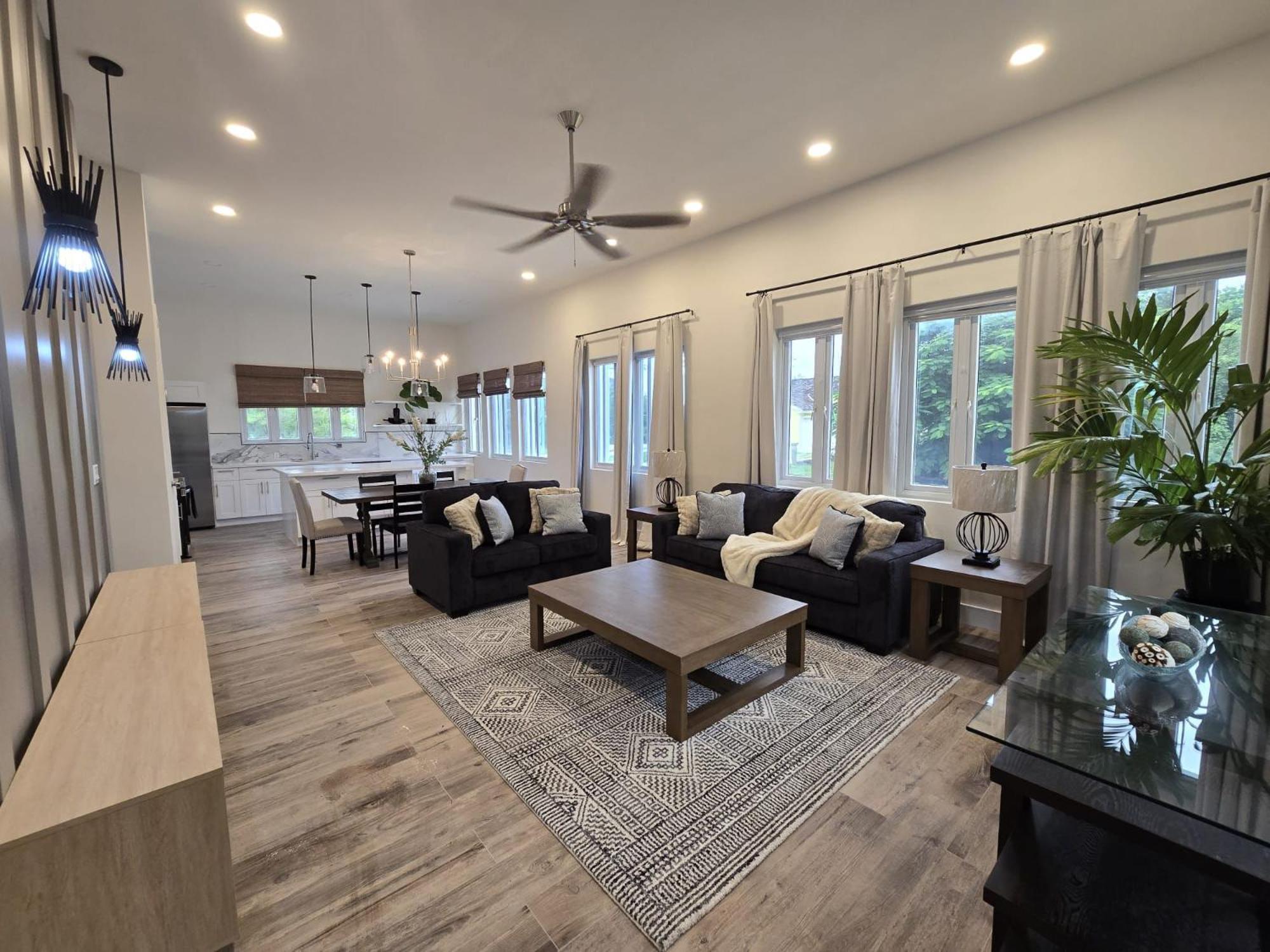 Sweet Lyford Home in Paradise with Chauffeur & Private Butler