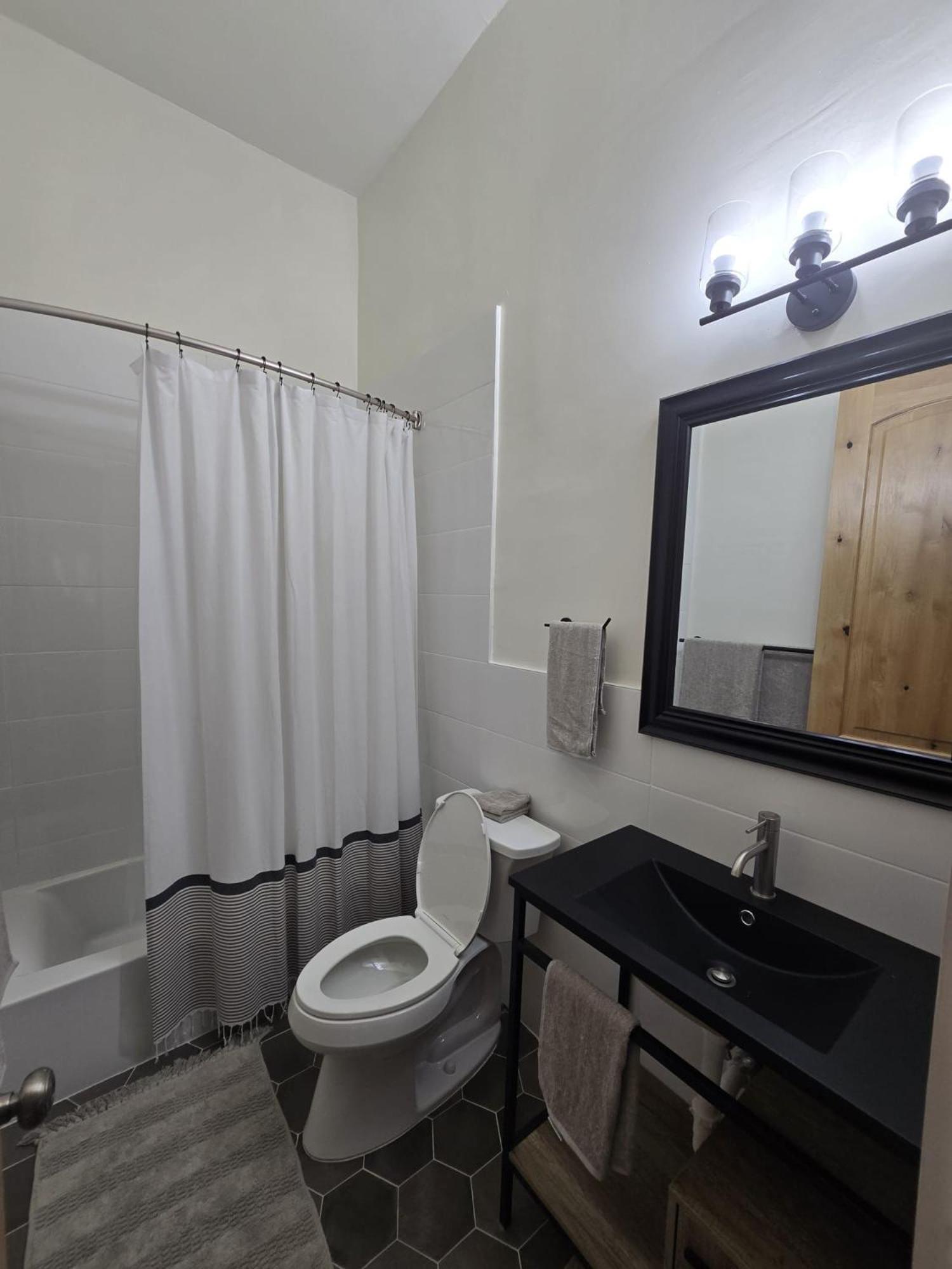 Sweet Lyford Home in Paradise with Chauffeur & Private Butler