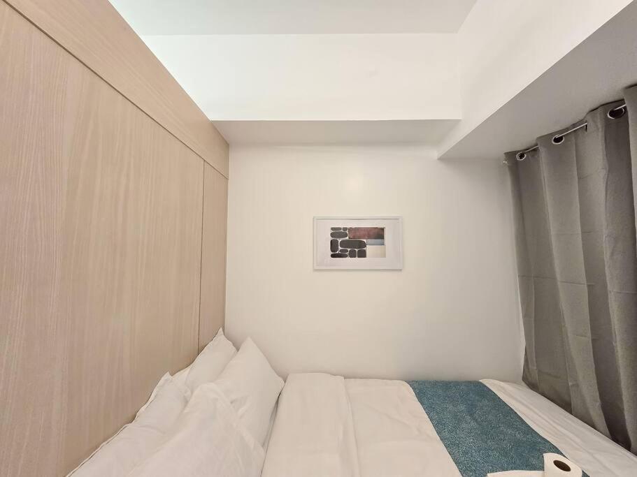 1BR Condotel with Balcony at SM Light Residences #LT08 view 5