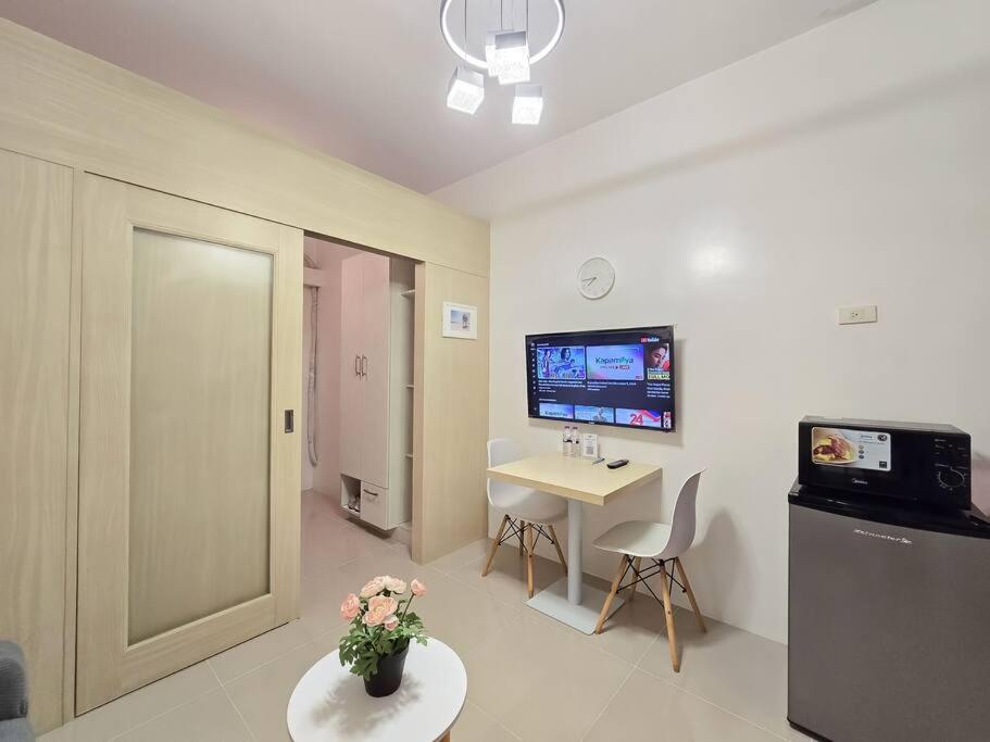 1BR Condotel with Balcony at SM Light Residences #LT09