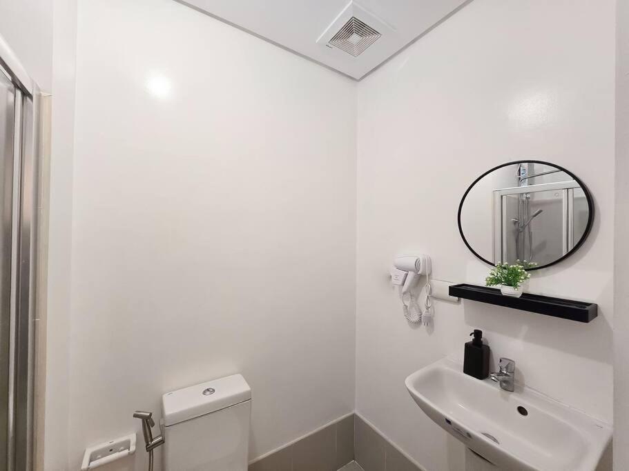 1BR Condotel with Balcony at SM Light Residences #LT09