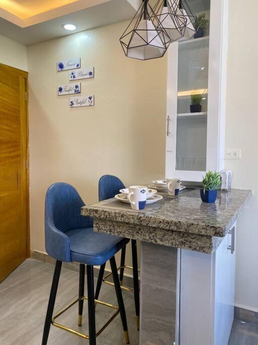 Apartment in San Pedro near Jumbo with Parking
