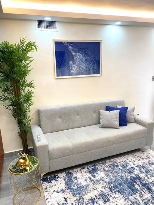Apartment in San Pedro near Jumbo with Parking