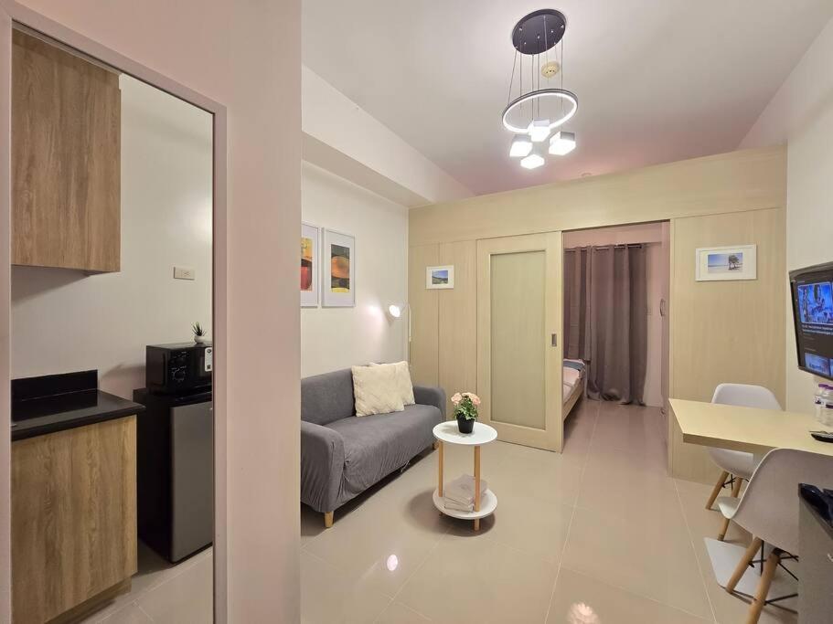 Citispace 1BR Condotel Suite at SM Light Residences #LT09A