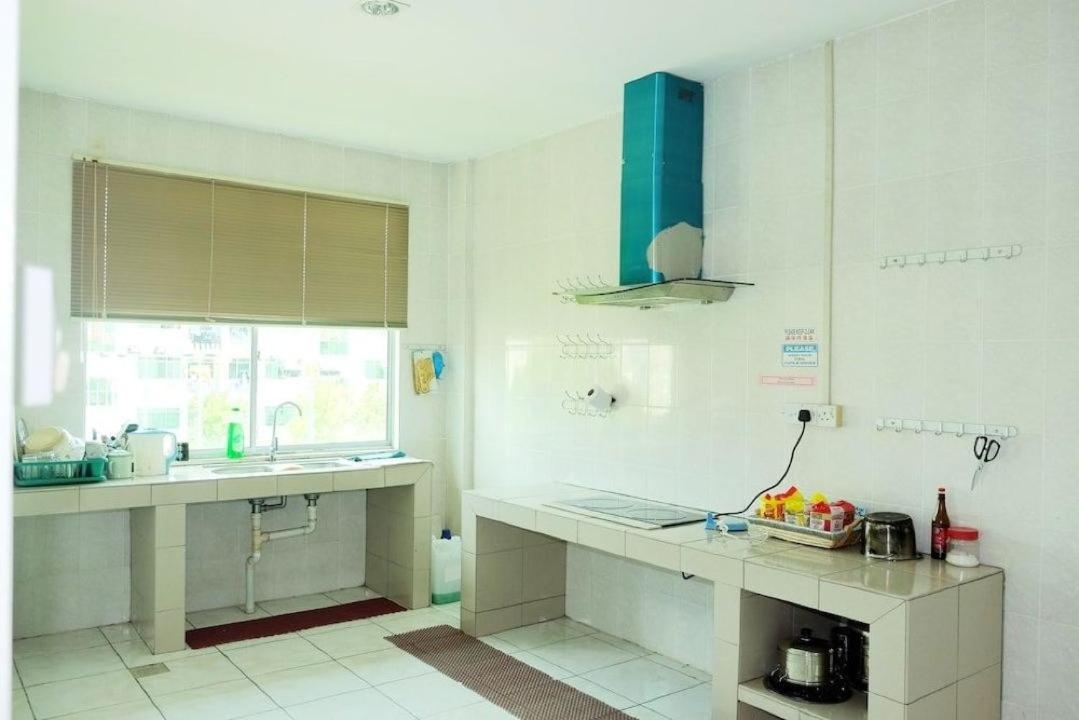Natol Homestay - Kuching Home Penthouse Airport Road photo 4