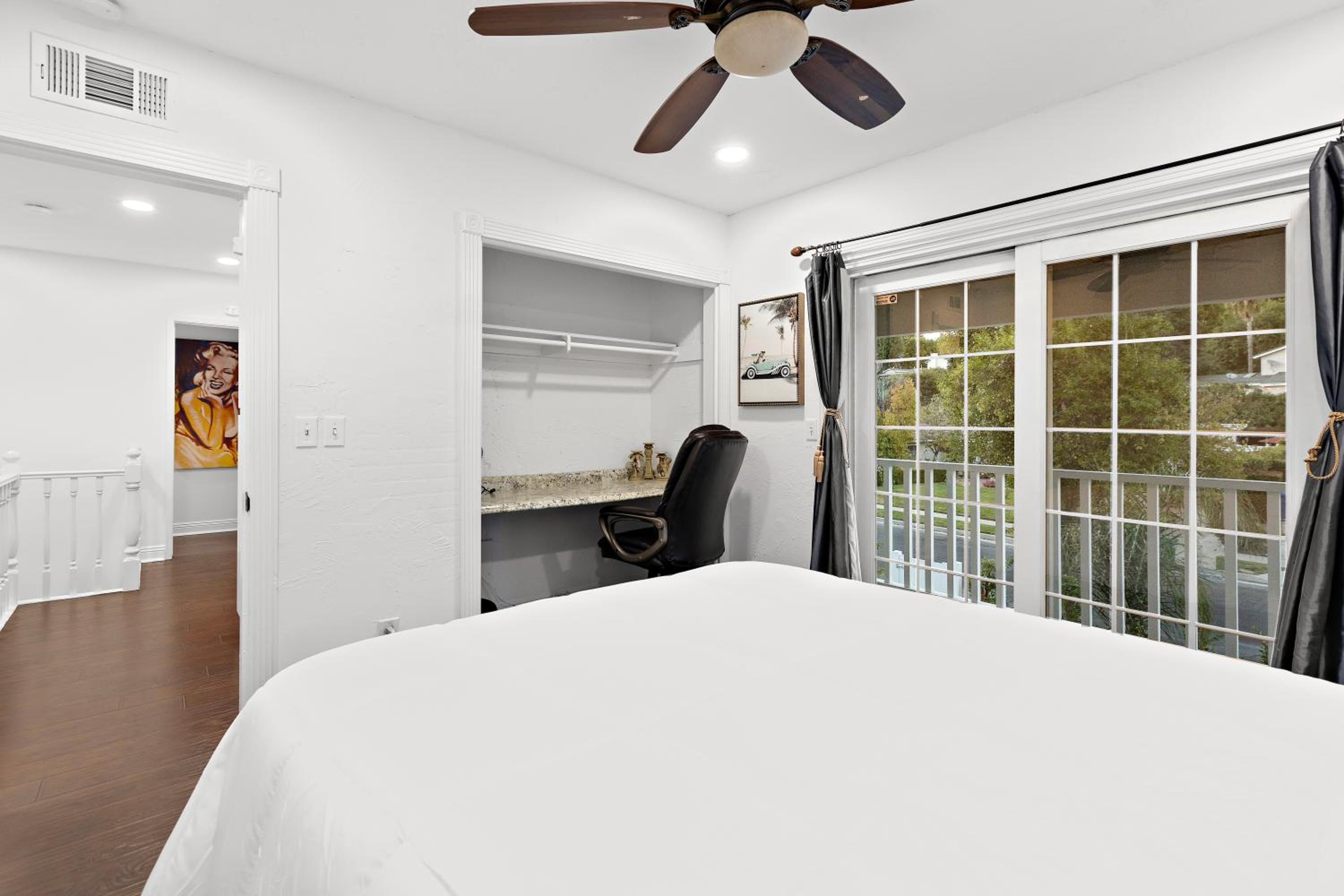 Villa Oasis: Unrivaled Views & Endless Space