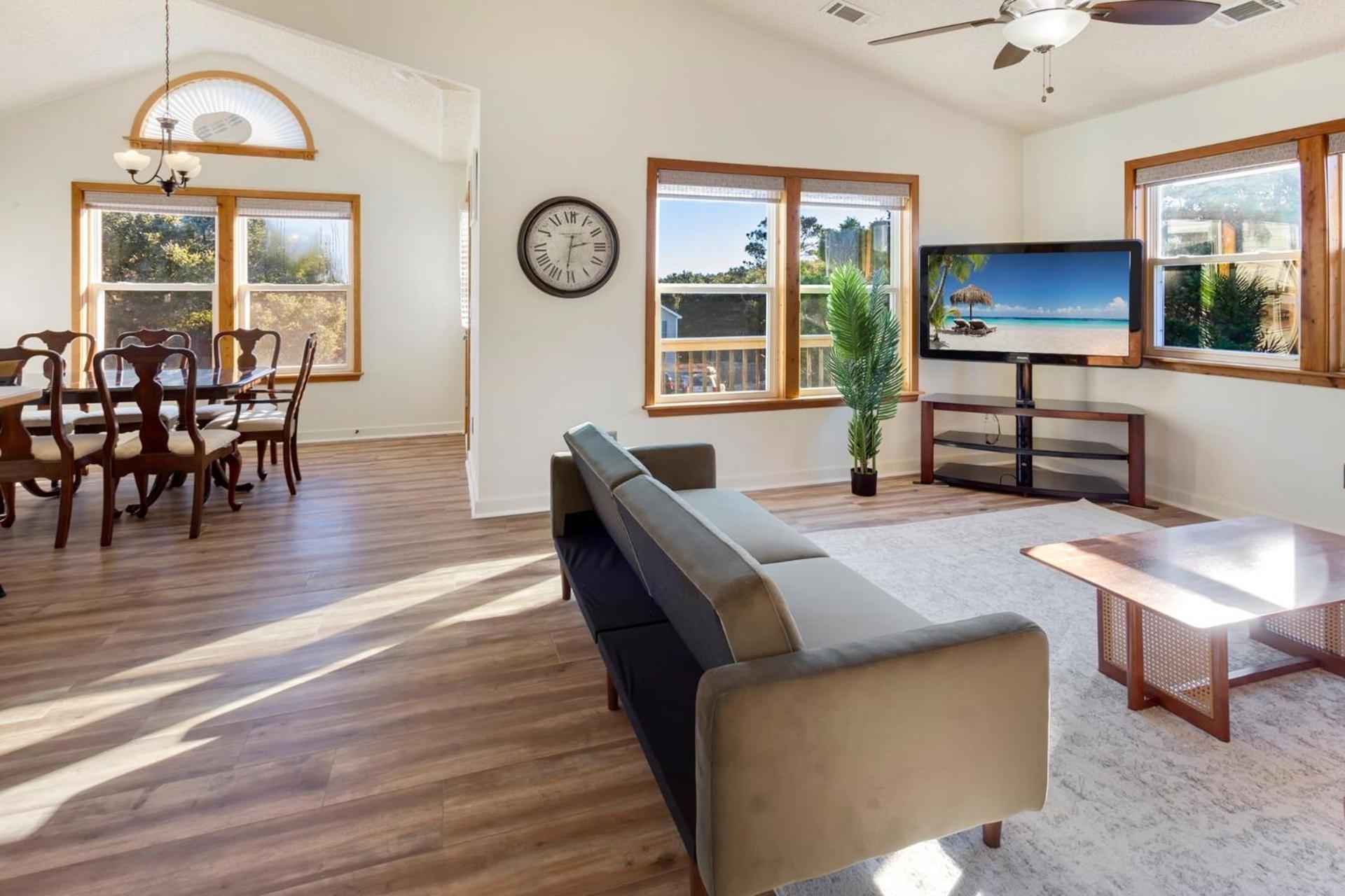 5013 Sunkissed Sanctuary 3 Min Drive to Beach view 5
