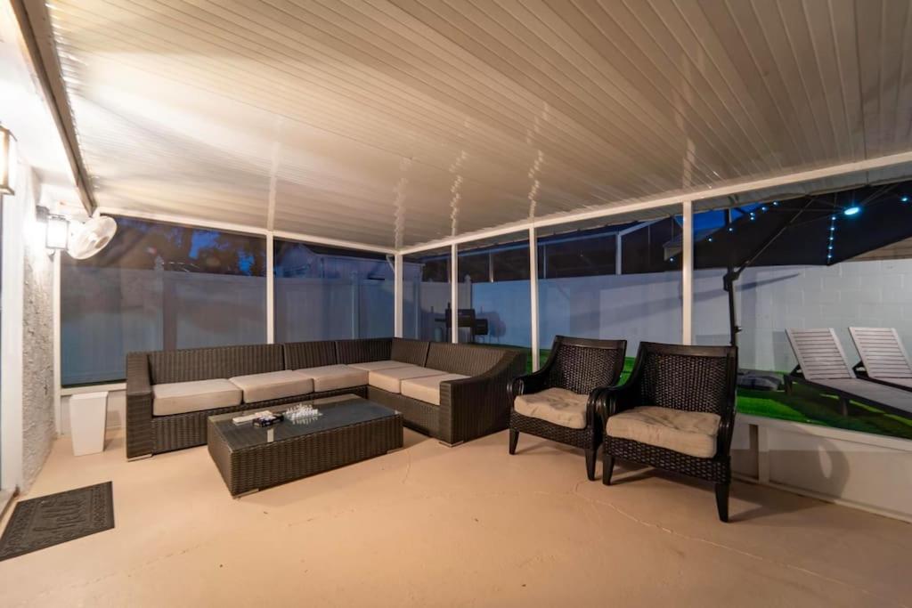 lounge