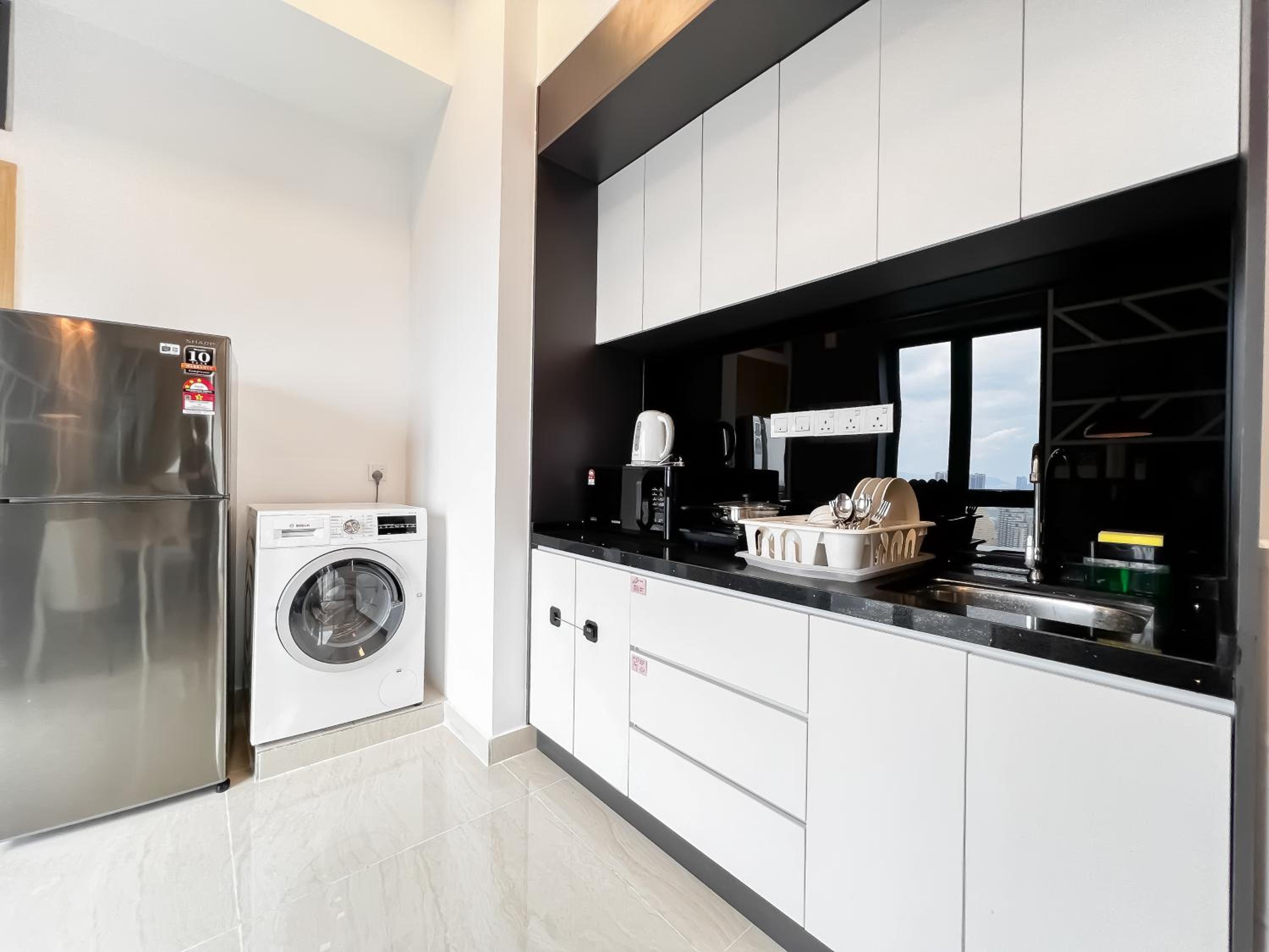 The Luxe by Manhattan Group