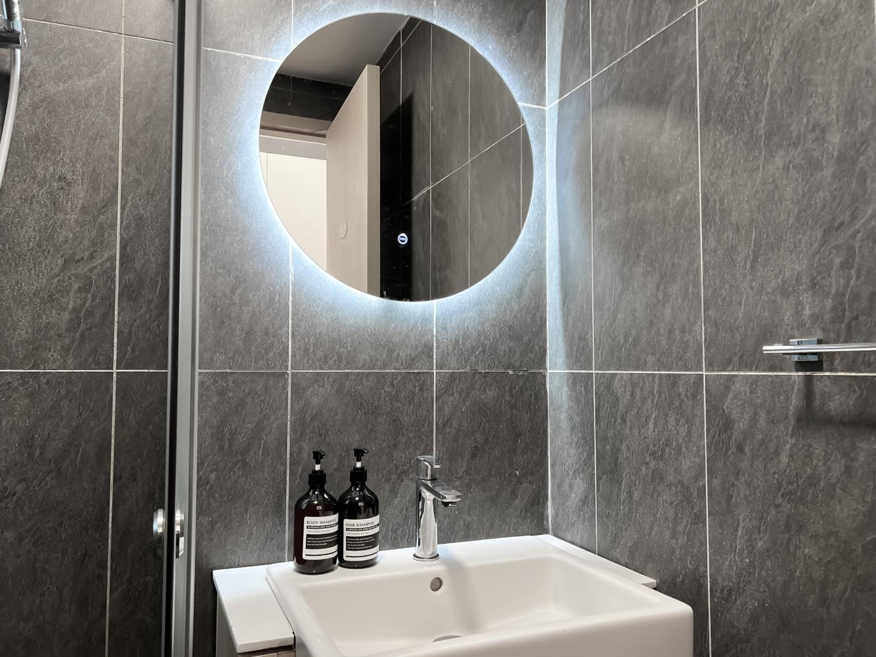 The Luxe by Manhattan Group