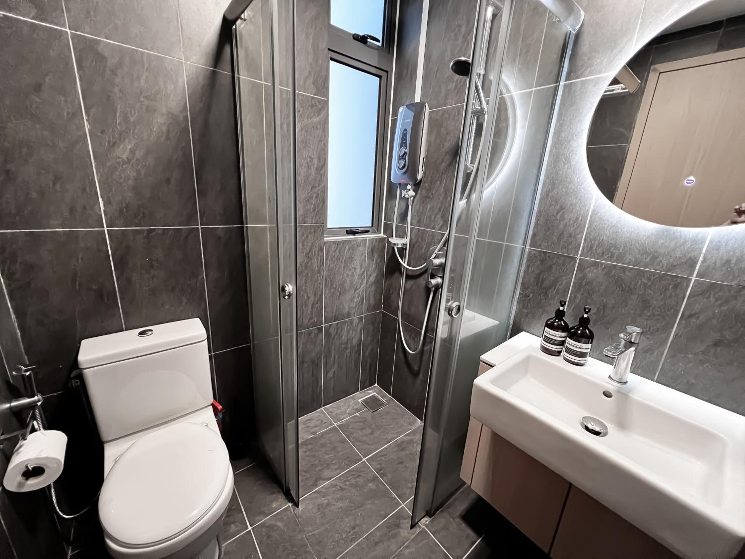 The Luxe by Manhattan Group