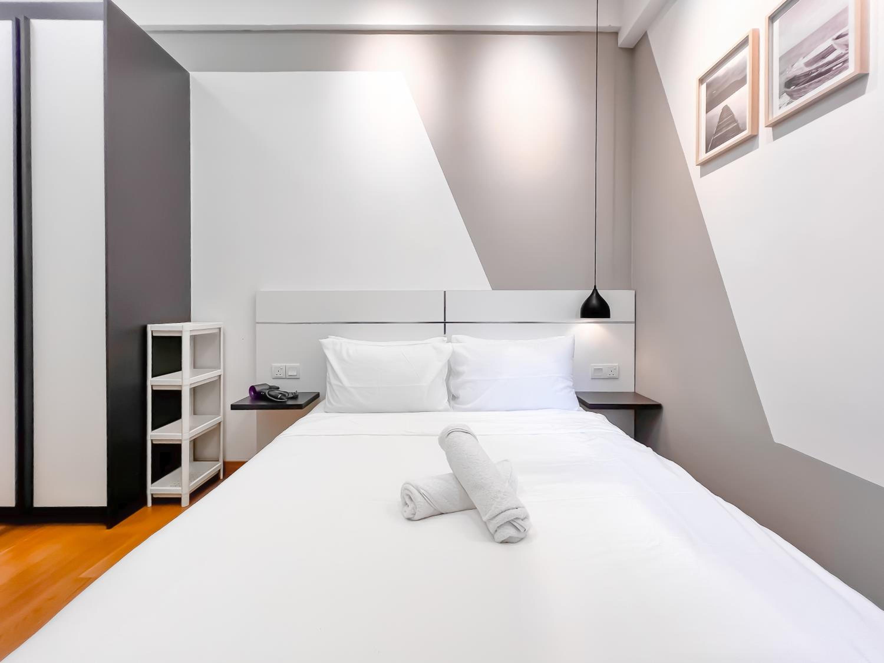 The Luxe by Manhattan Group