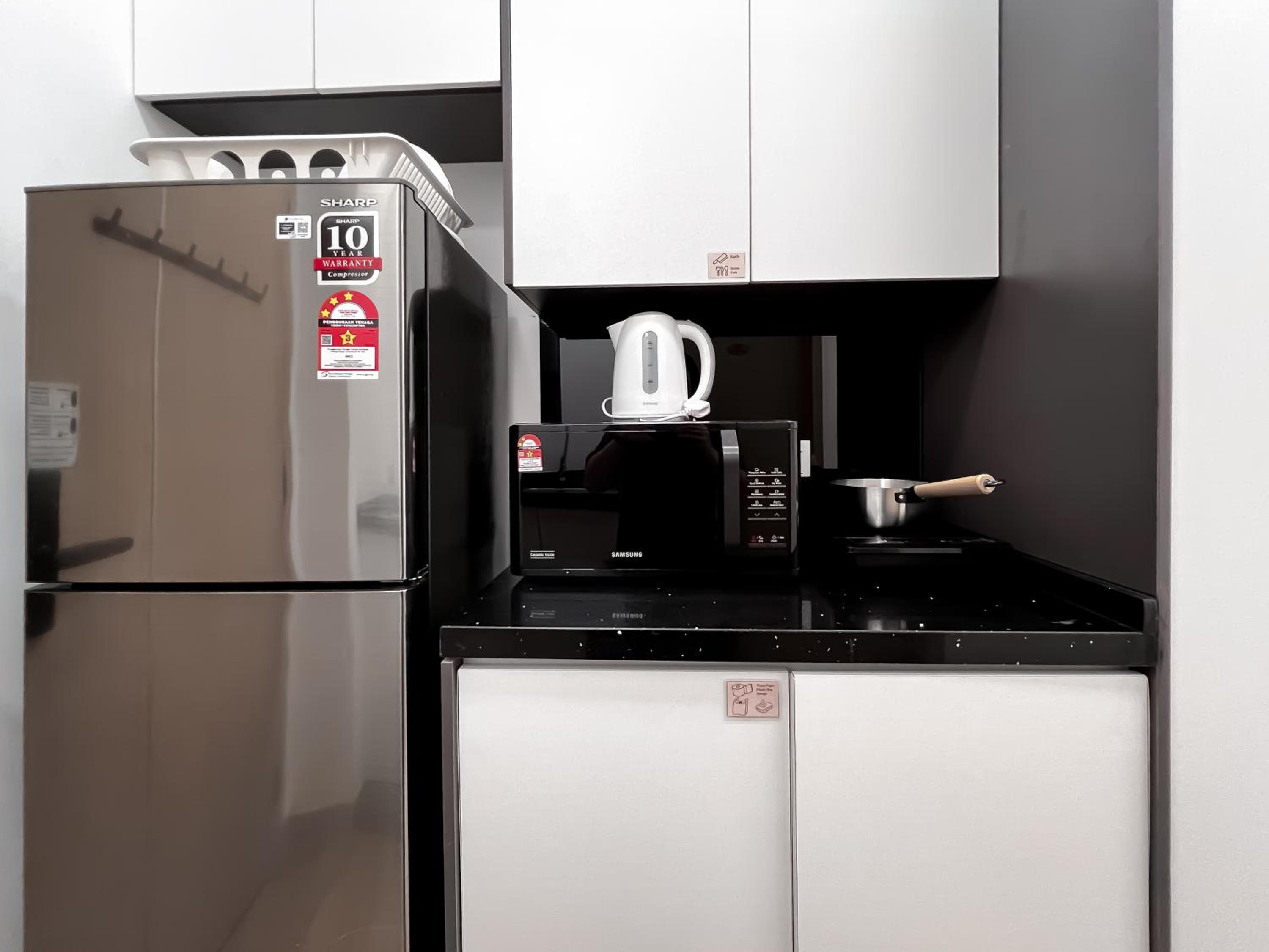 The Luxe by Manhattan Group