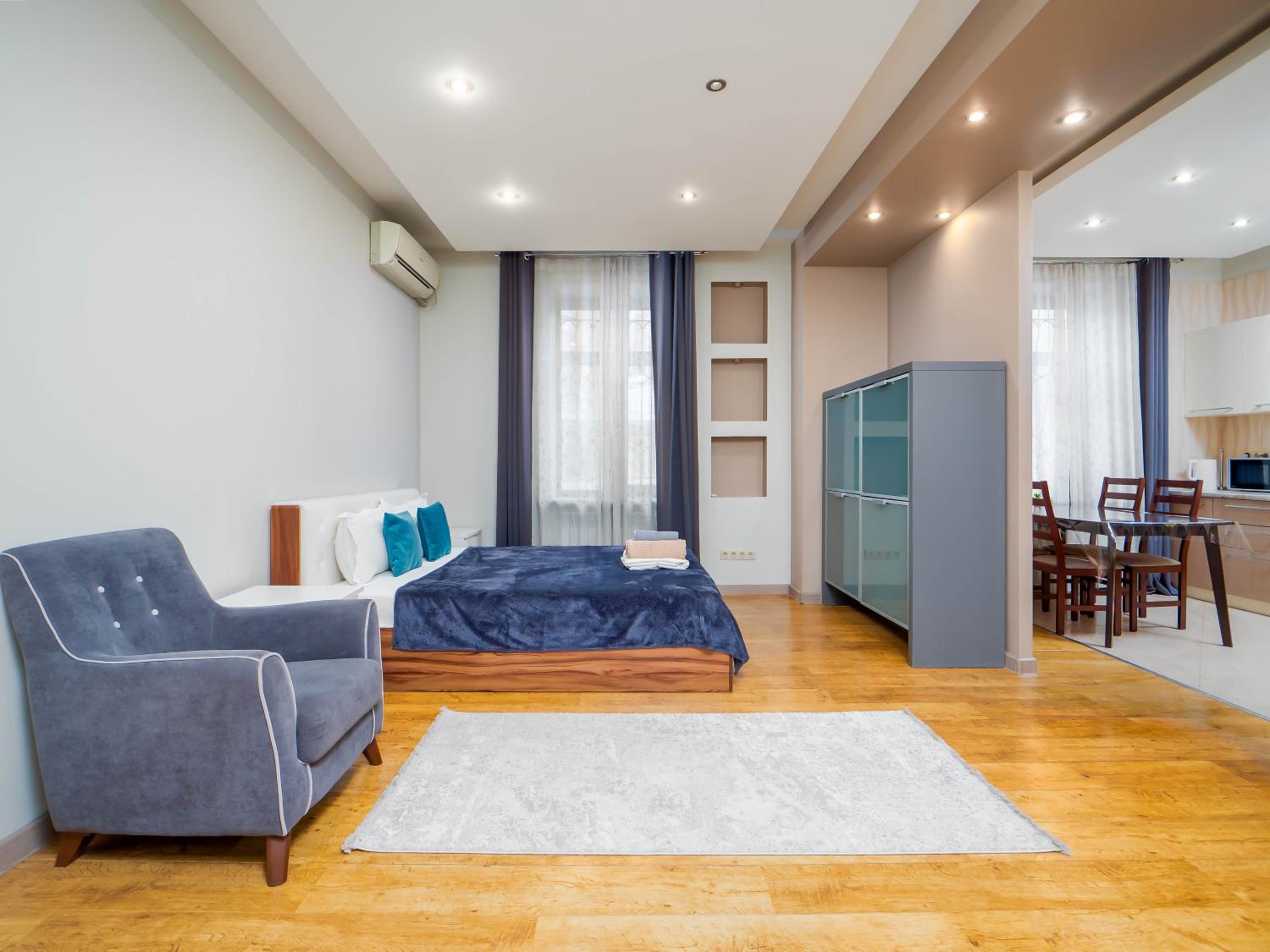 Apartments on Tole by 82 view 2