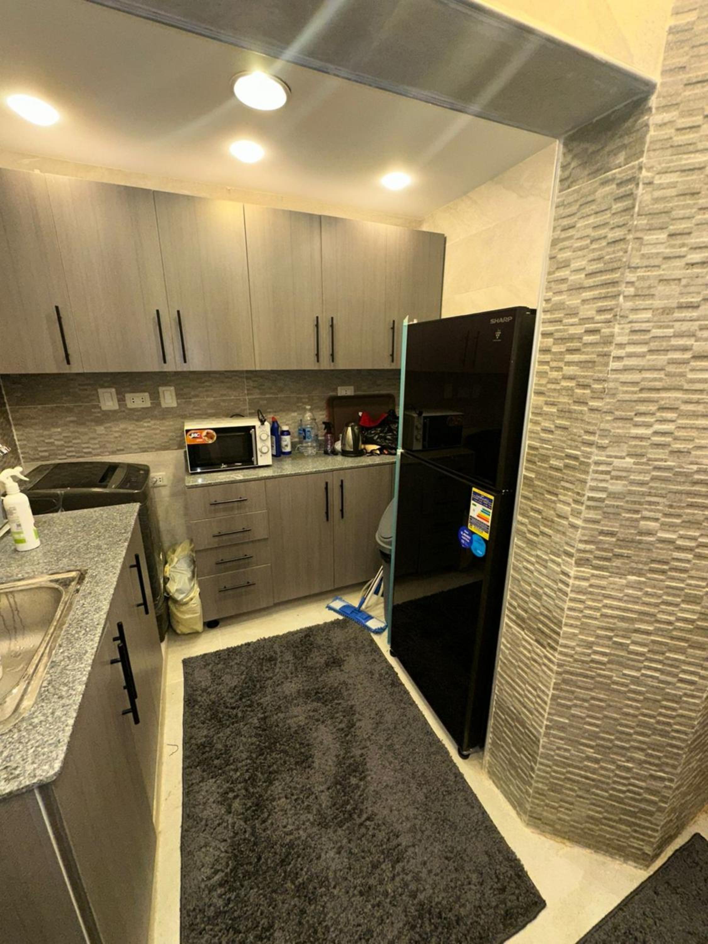 Well-furnished 2BR Apartment in Sphinx Square El Agouza