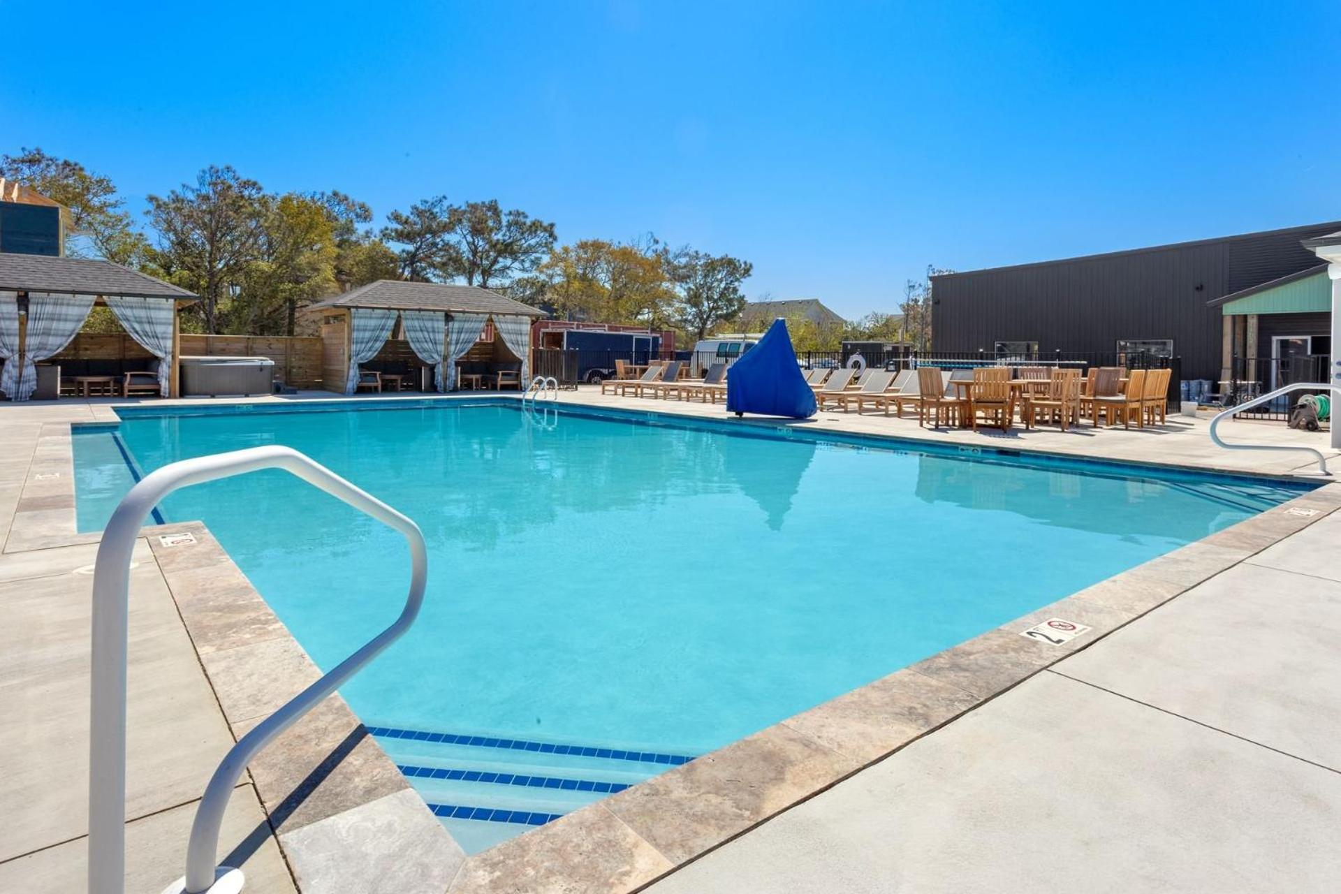 BCW30A - Waves Inn view 4
