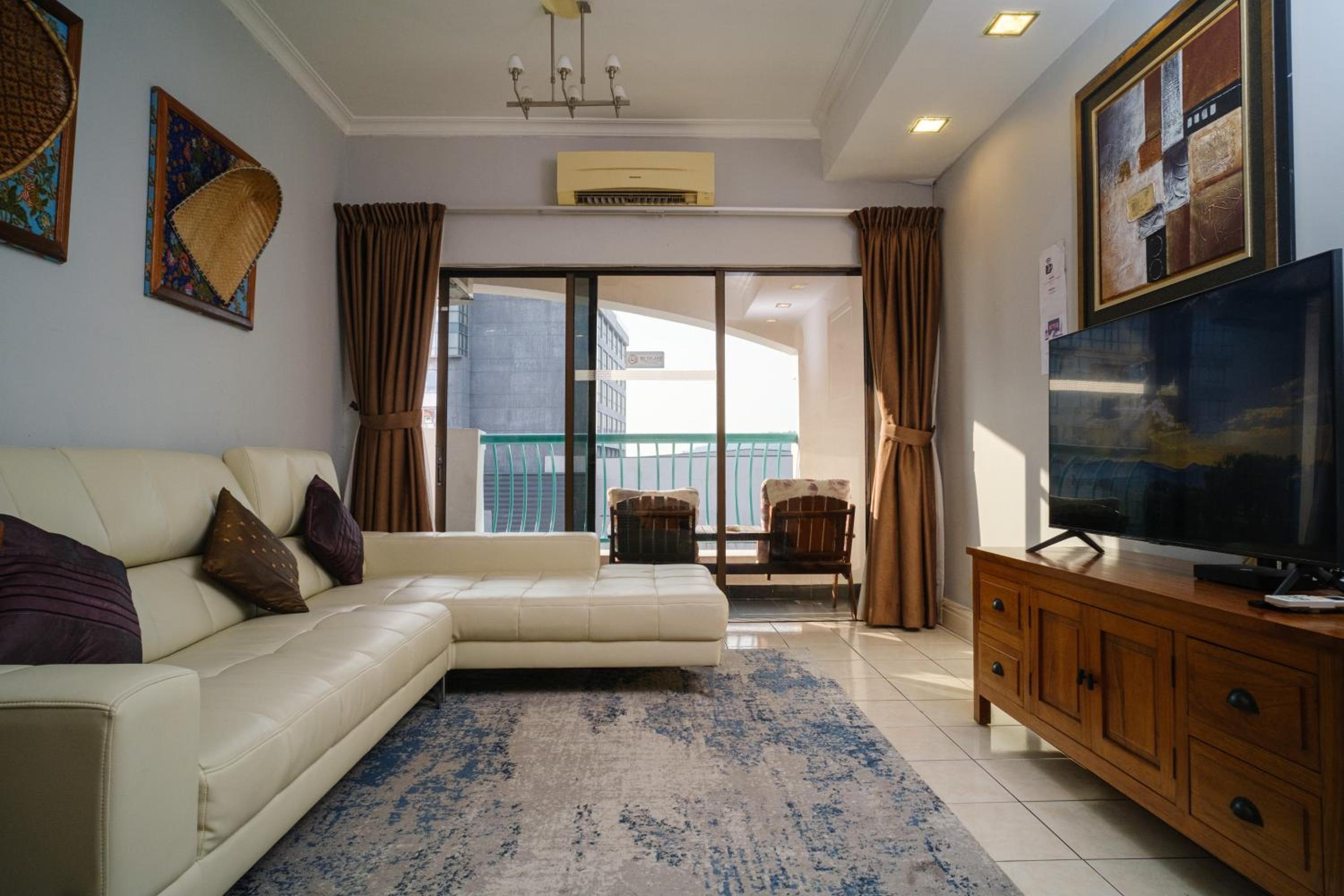 Petronella Apartment C1 Marina Court photo 1
