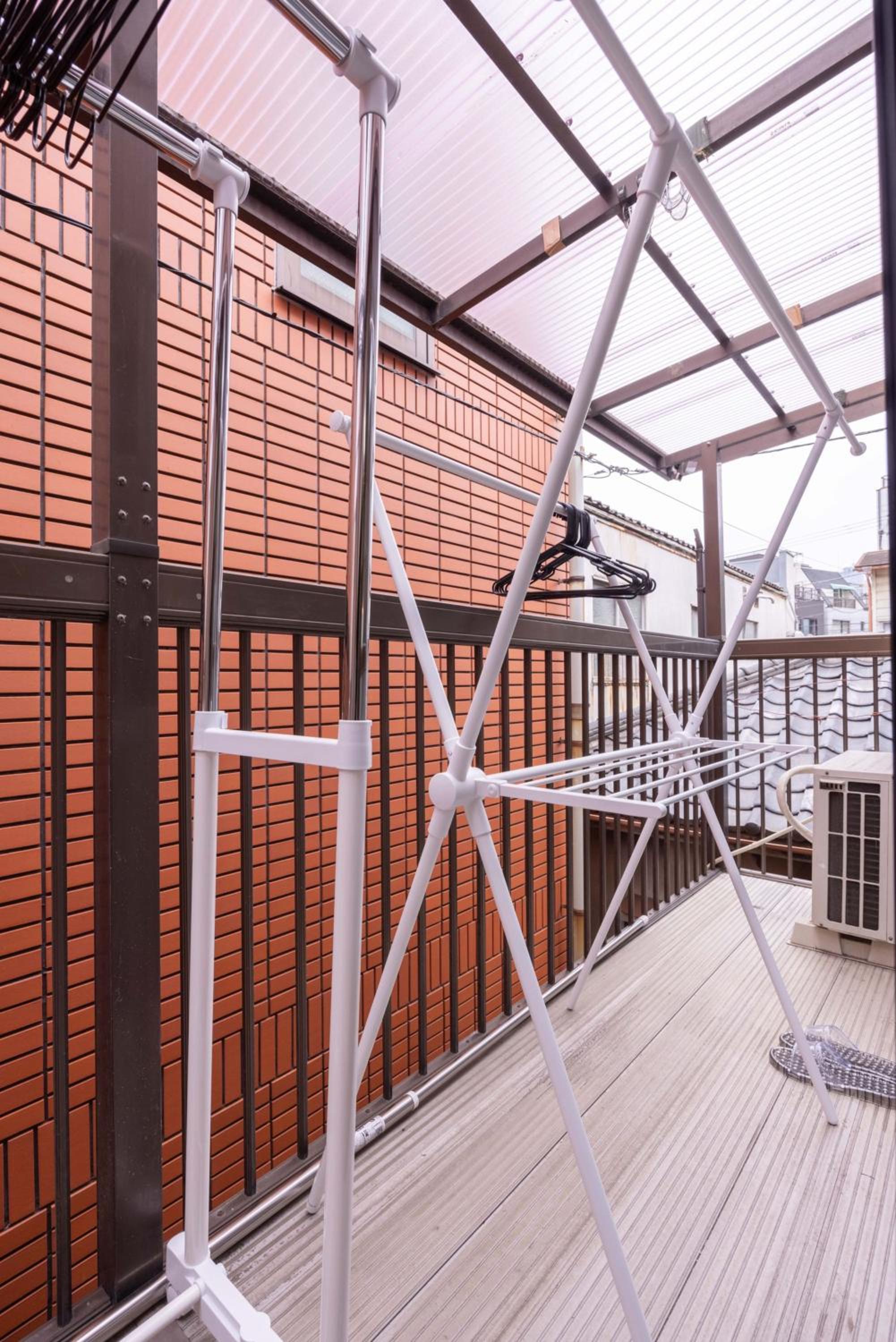 Higashi Komagata Building 2F3F HK23