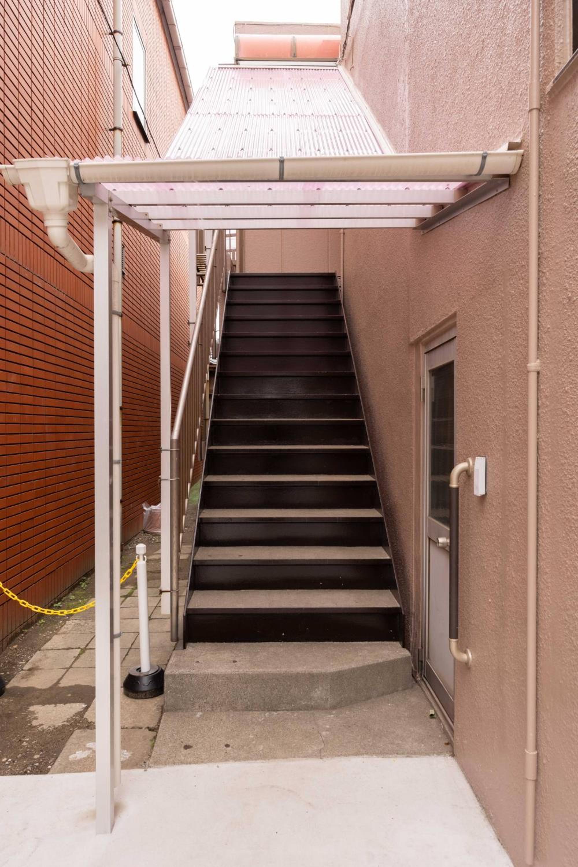 Higashi Komagata Building 2F3F HK23