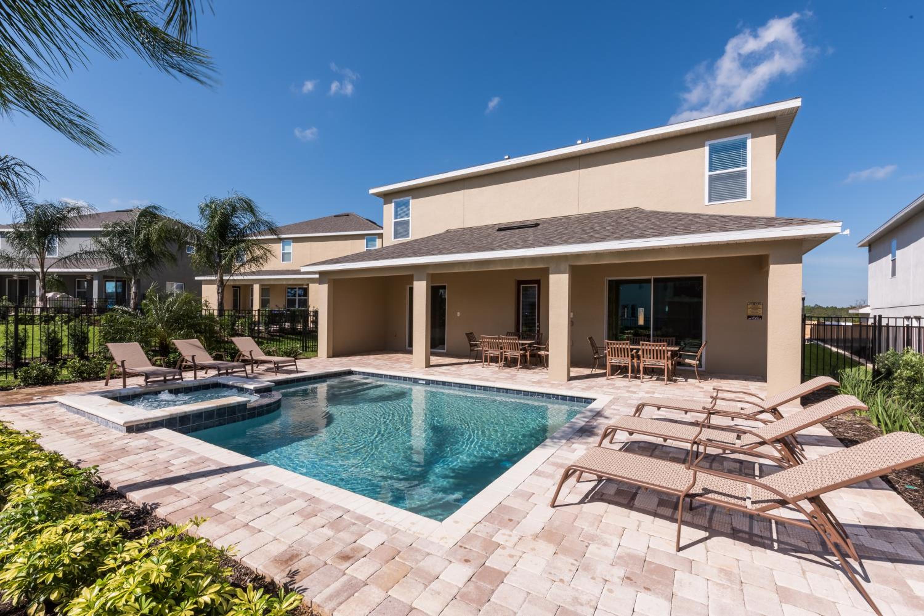 Newly Renovated 2026 - 11BR Large Home with Private Pool & Spa near Disney