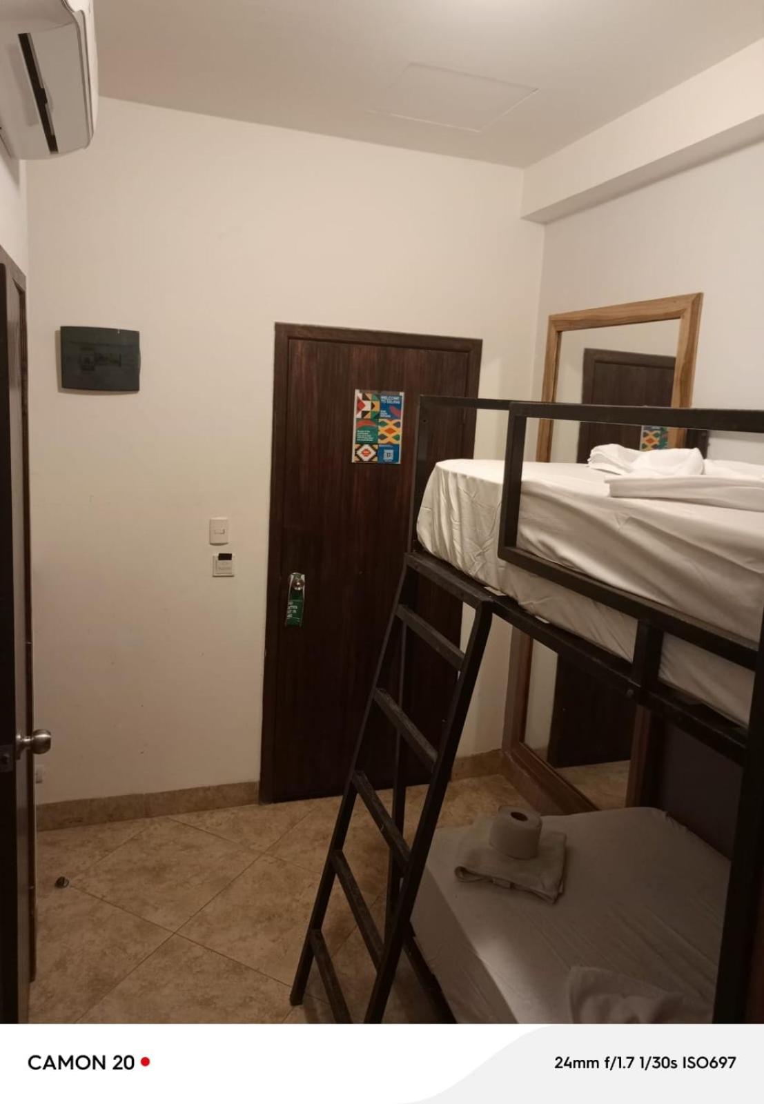 Hostal Pacific Flower