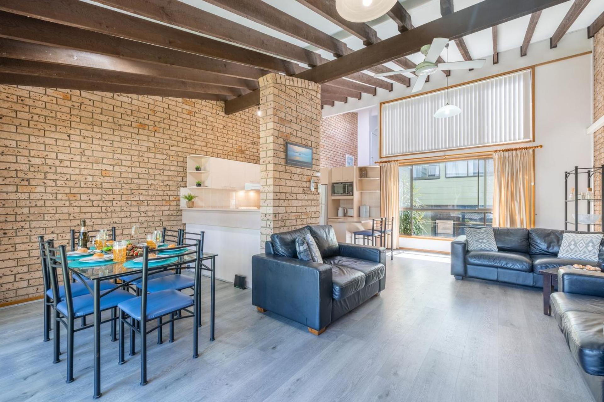 Bay Parklands 6, 2 Gowrie Ave - pool, Wi-Fi family holiday