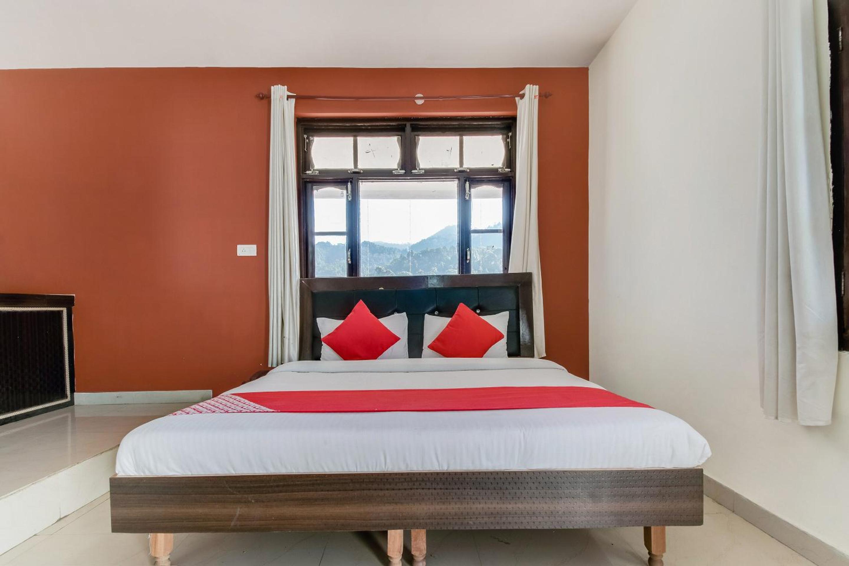 Hotel O Twilight Guest House
