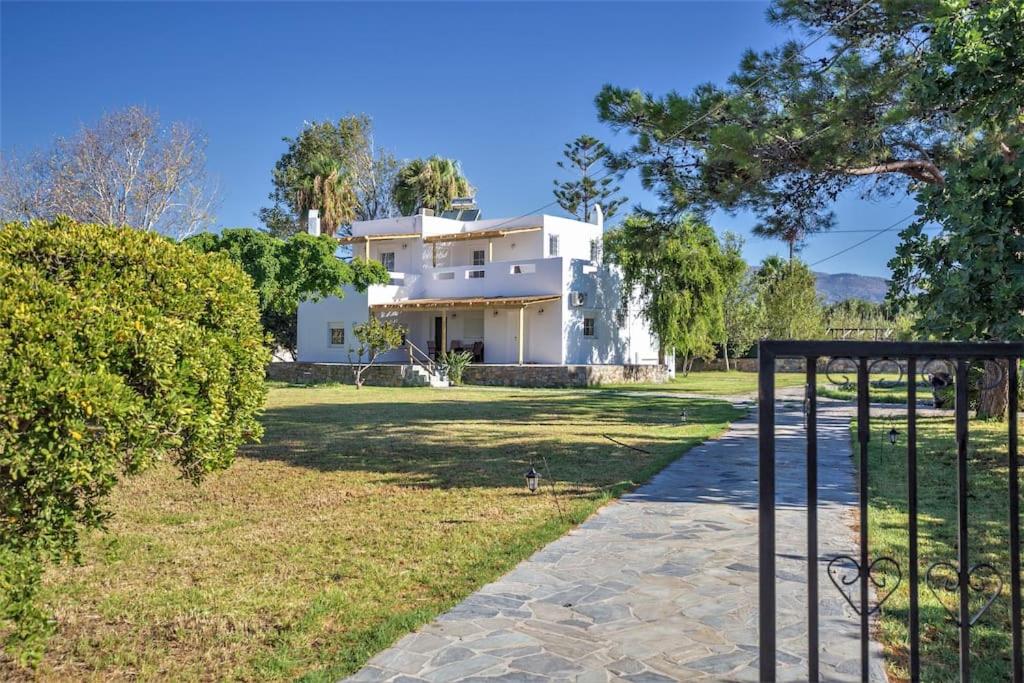 Villa Haroupia