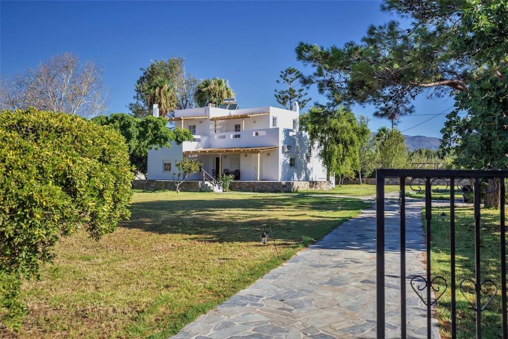 Villa Haroupia