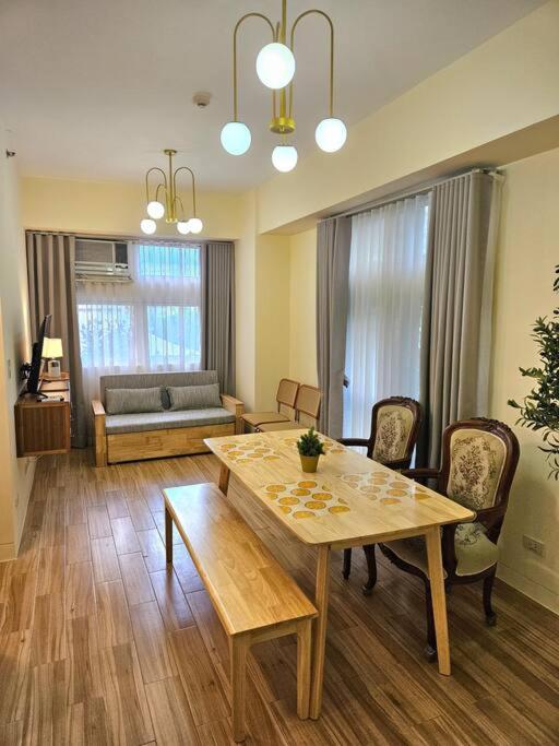 A Retro Style One Bedroom view 3
