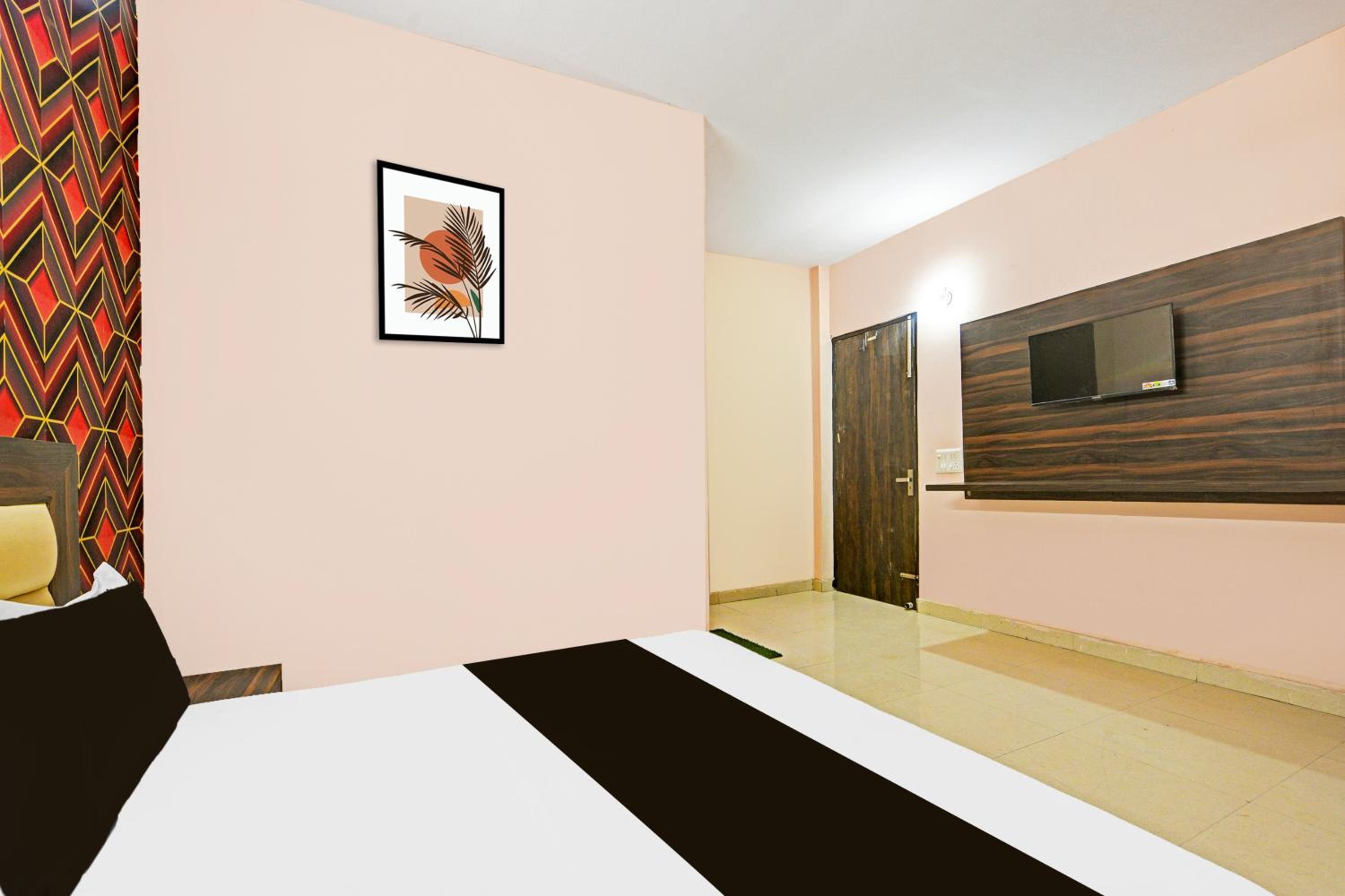 Photo 8