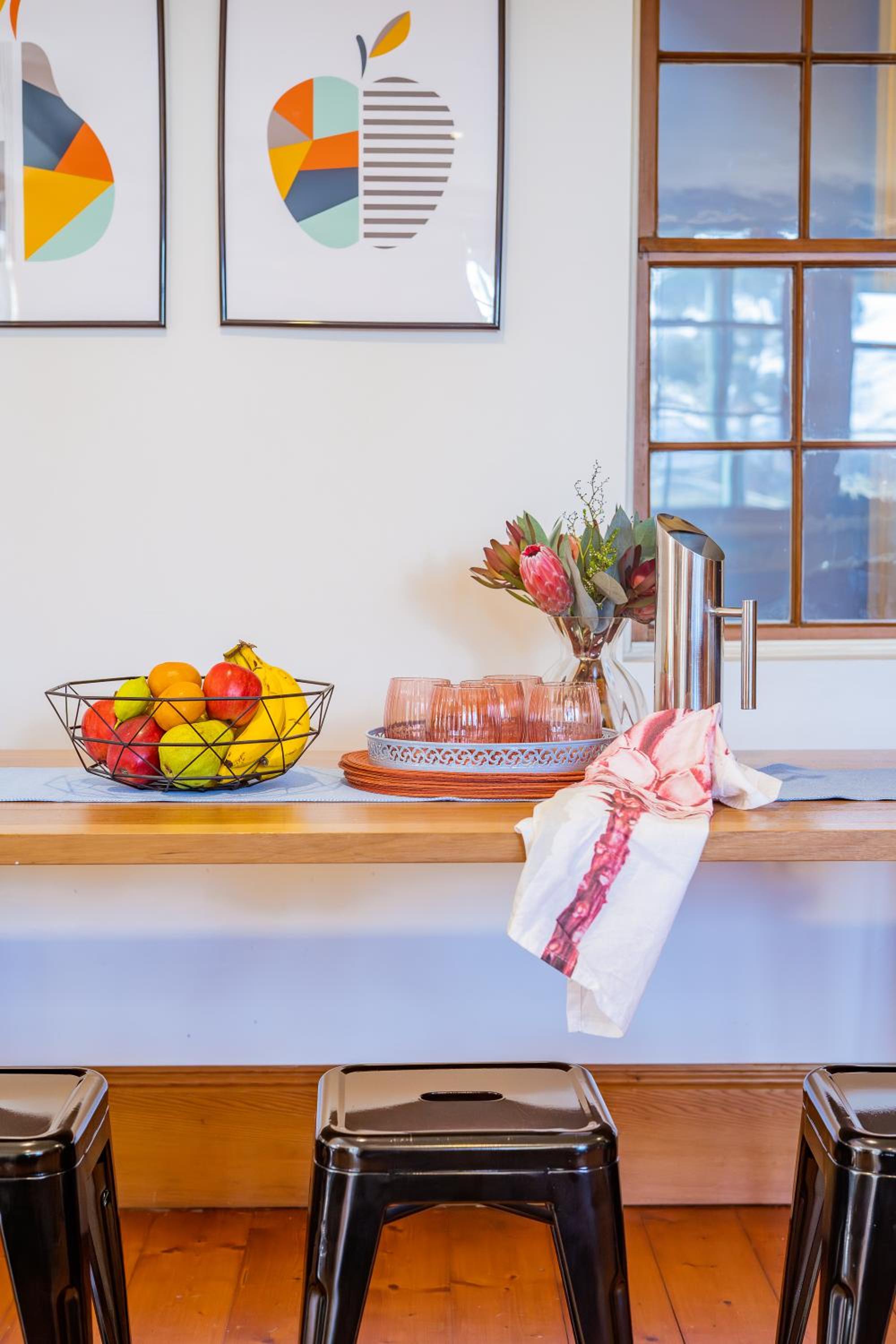 CLAYFIELD HOMESTEAD - rustic country accommodation