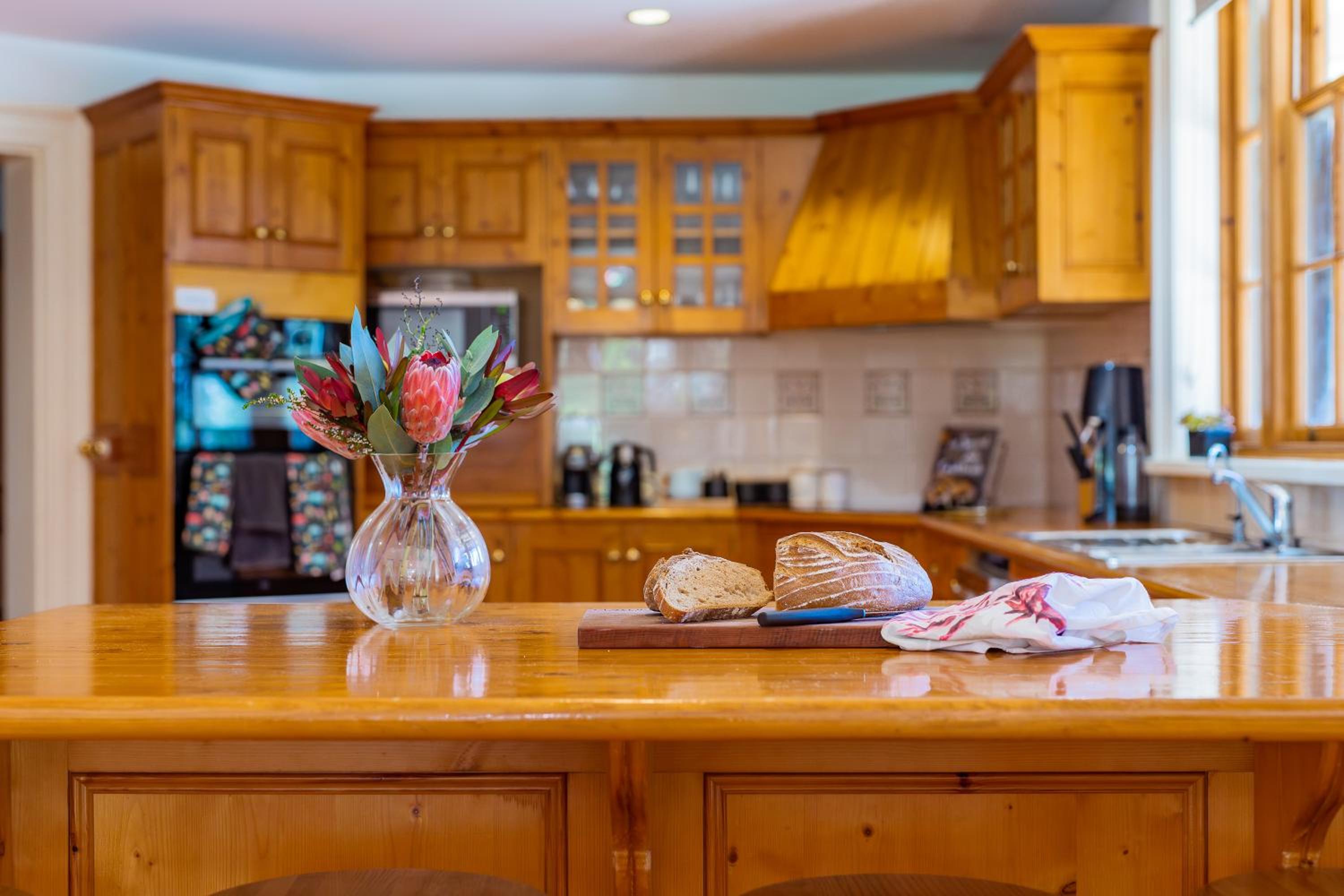 CLAYFIELD HOMESTEAD - rustic country accommodation