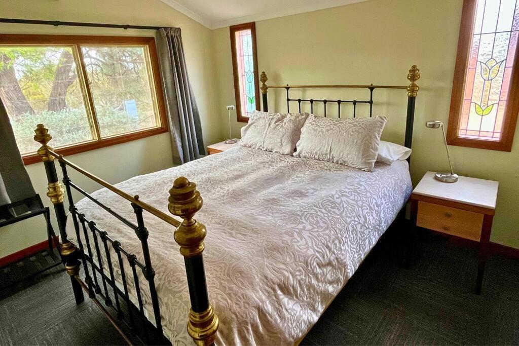 Captain's Cottage By Host Solutions