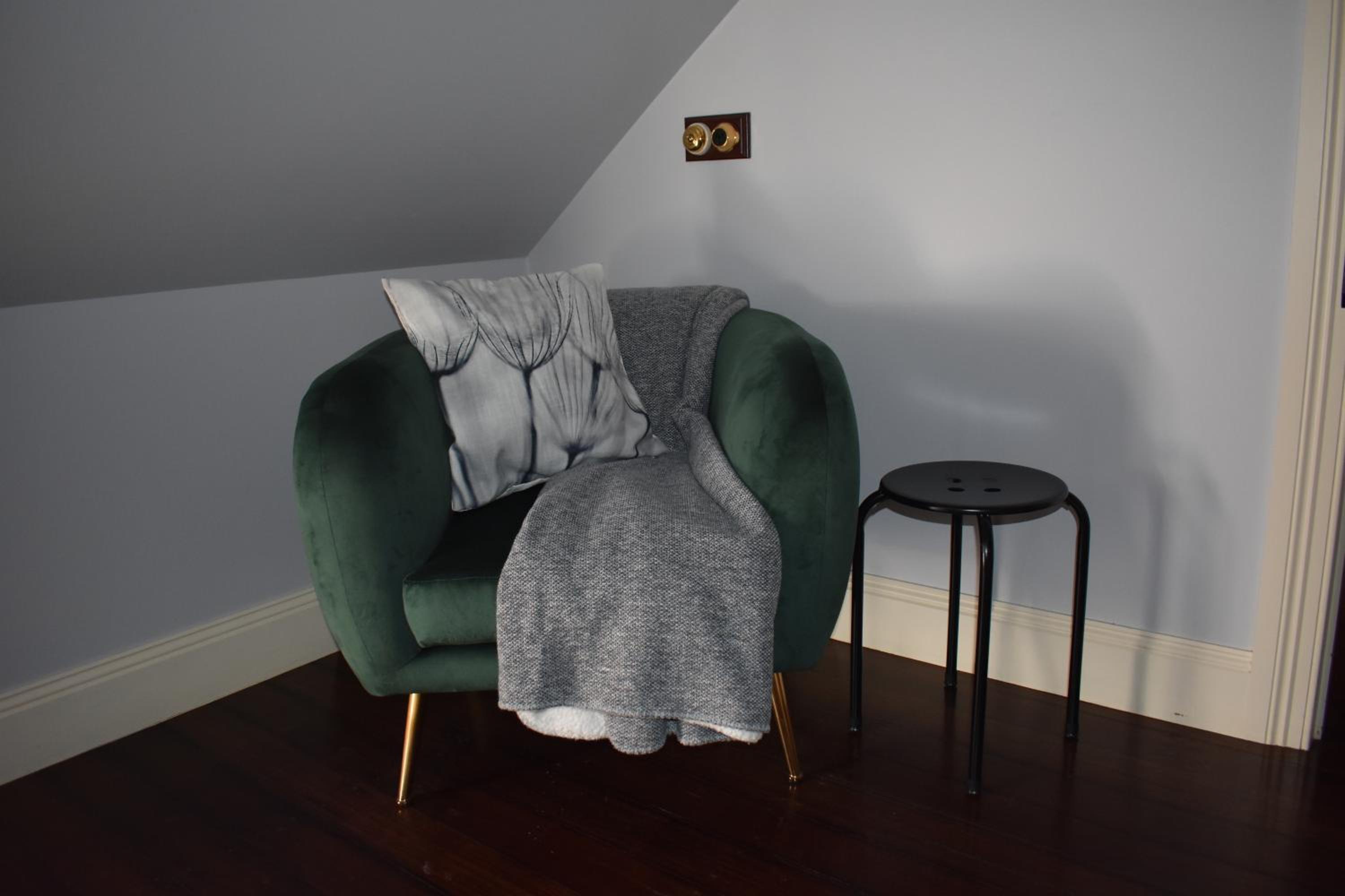 CLAYFIELD HOMESTEAD - rustic country accommodation