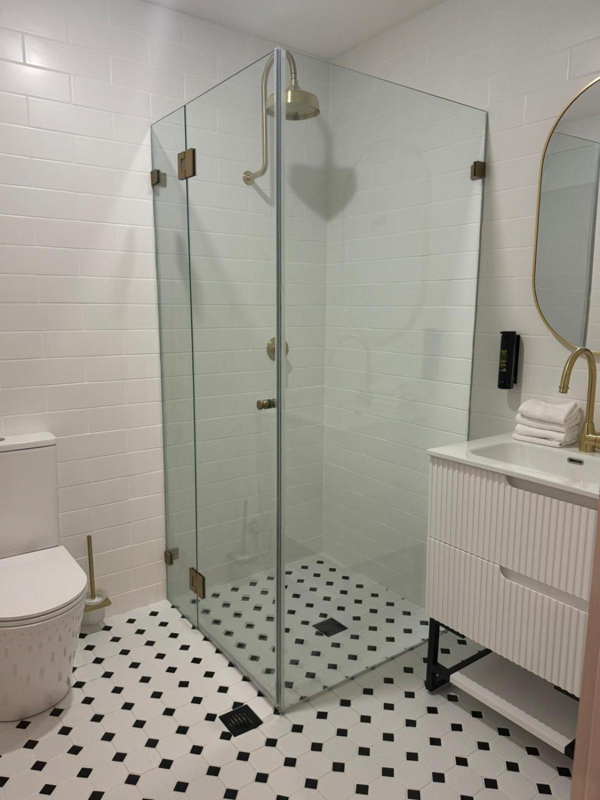 Katoomba Vacations - The Metropole Guest House Katoomba - Property Image 2