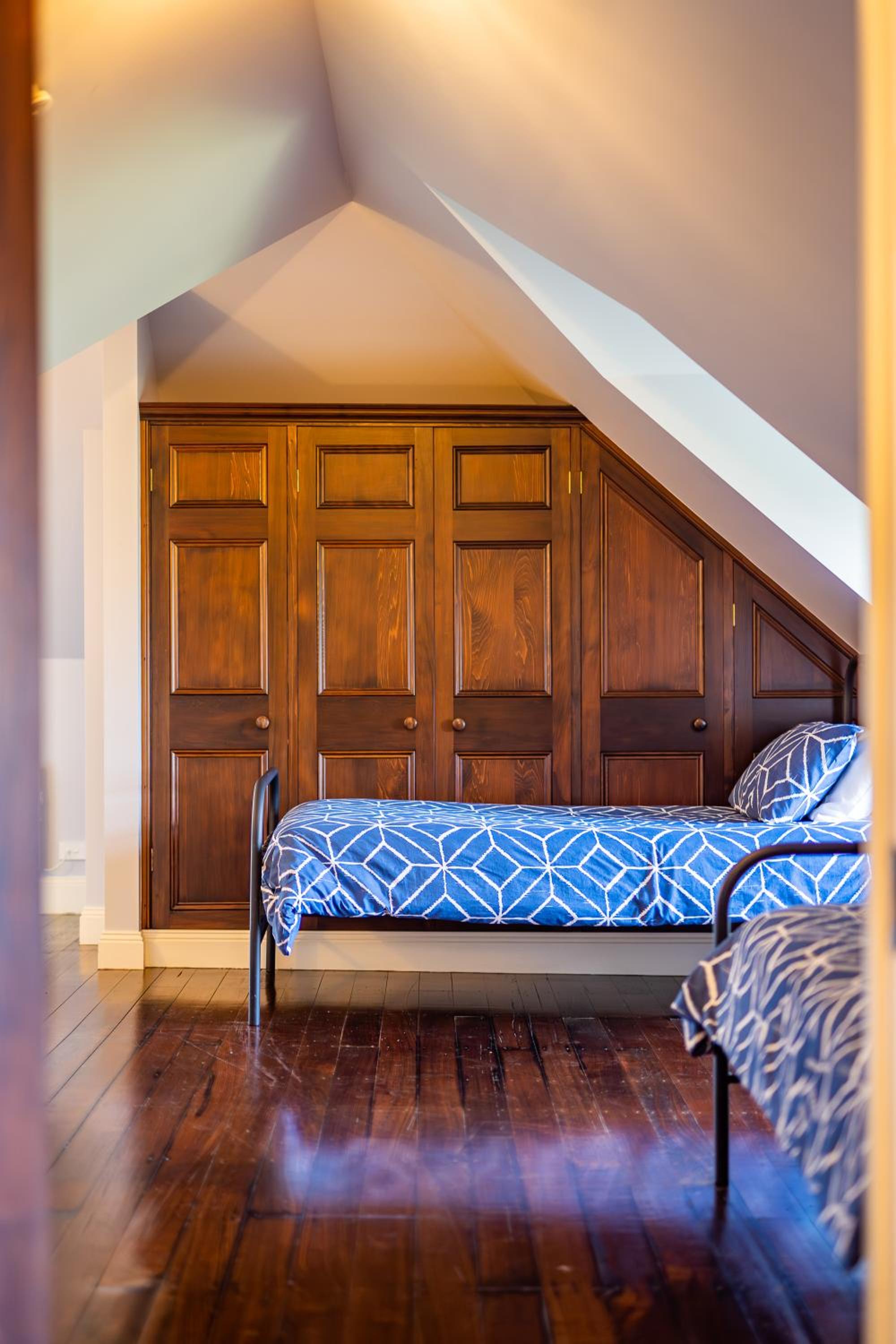 CLAYFIELD HOMESTEAD - rustic country accommodation