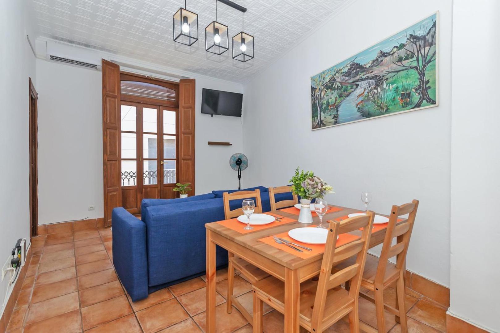 GuestReady - Spacius flat in the heart of Valencia view 4