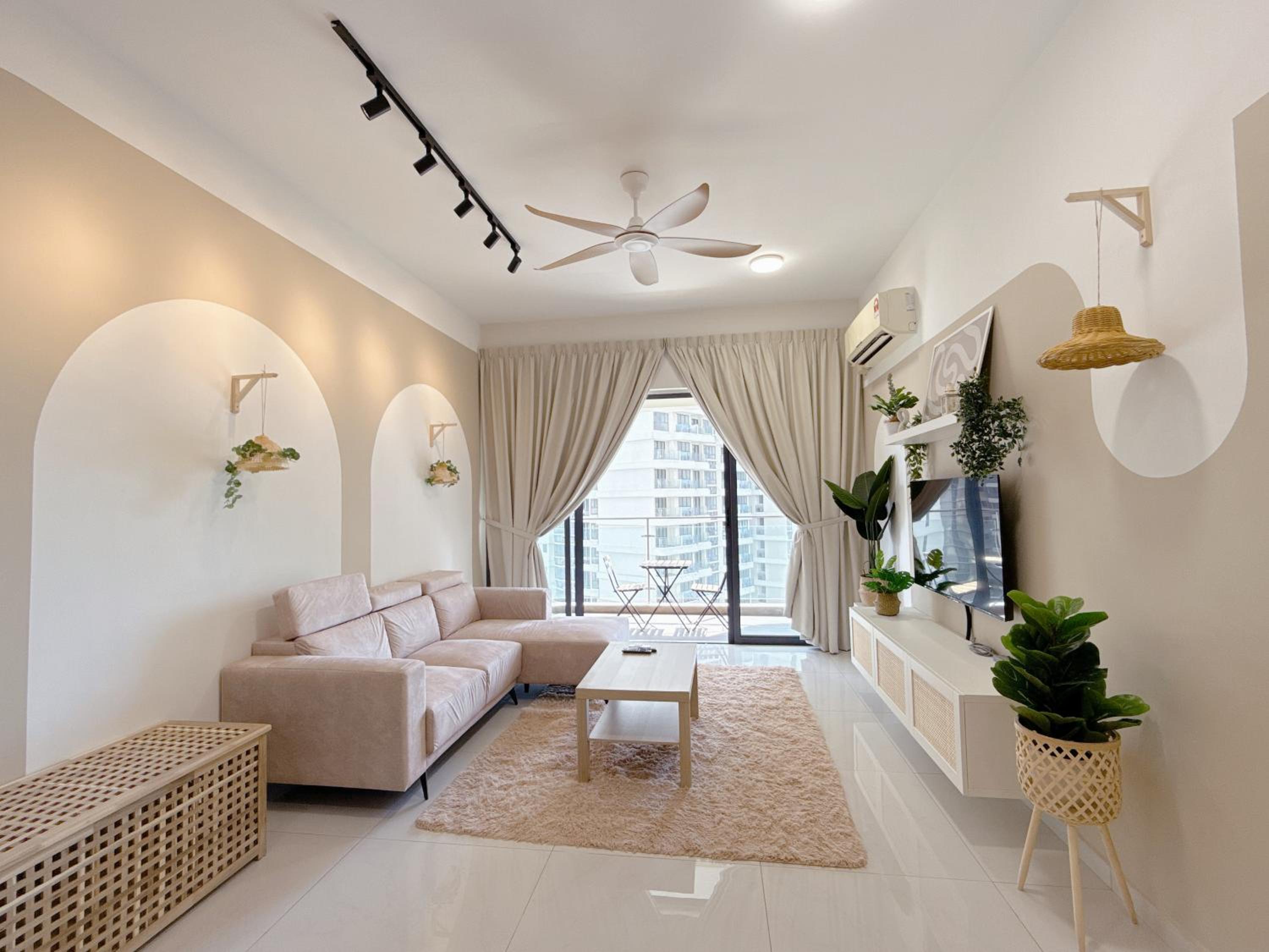 Kings Bay Country Garden Danga Bay by Cactus Homestay