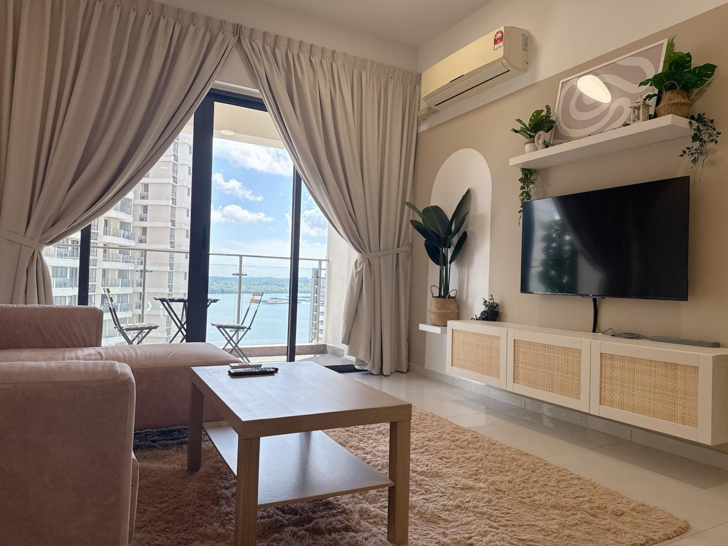 Kings Bay Country Garden Danga Bay by Cactus Homestay