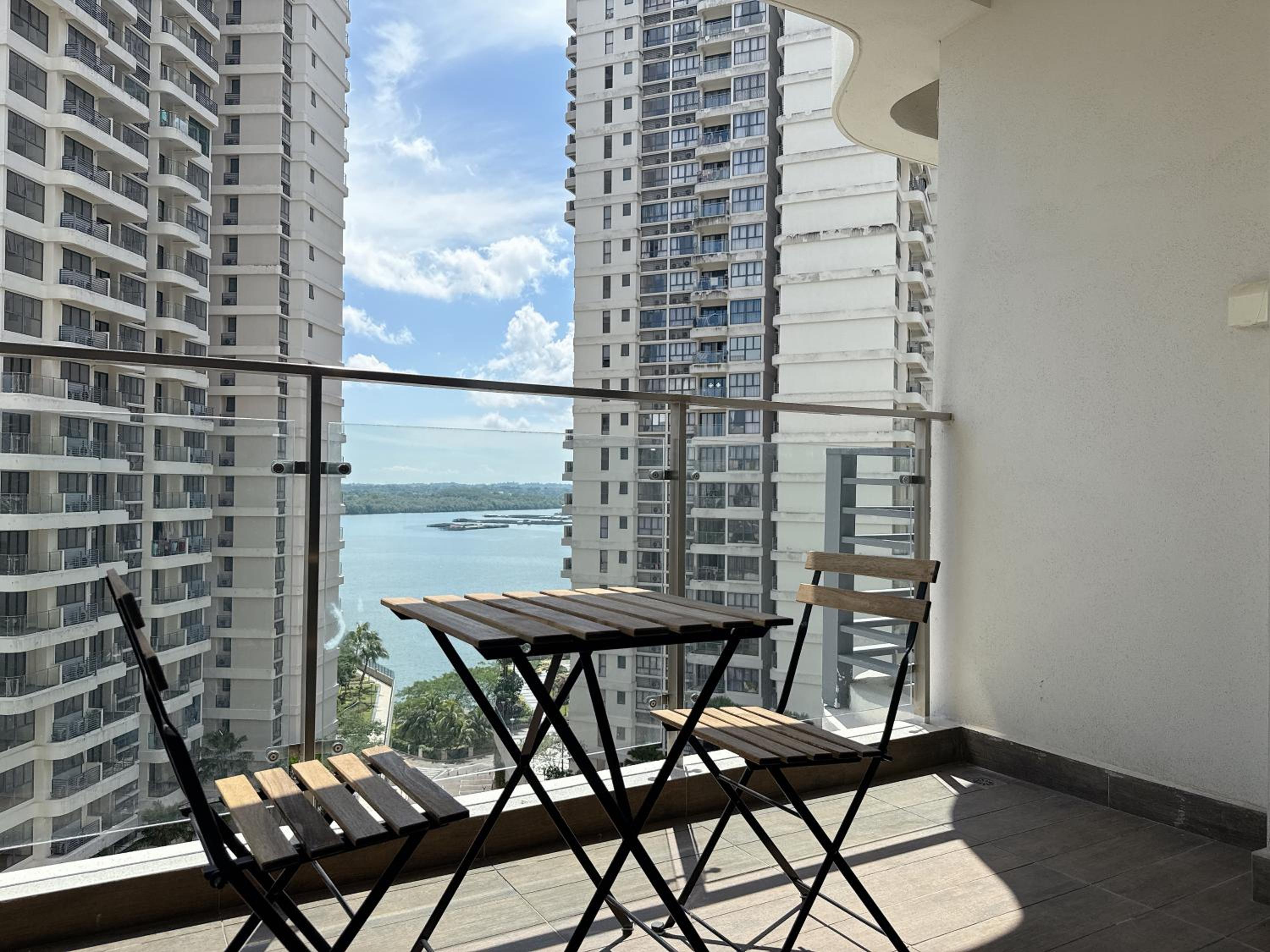 Kings Bay Country Garden Danga Bay by Cactus Homestay