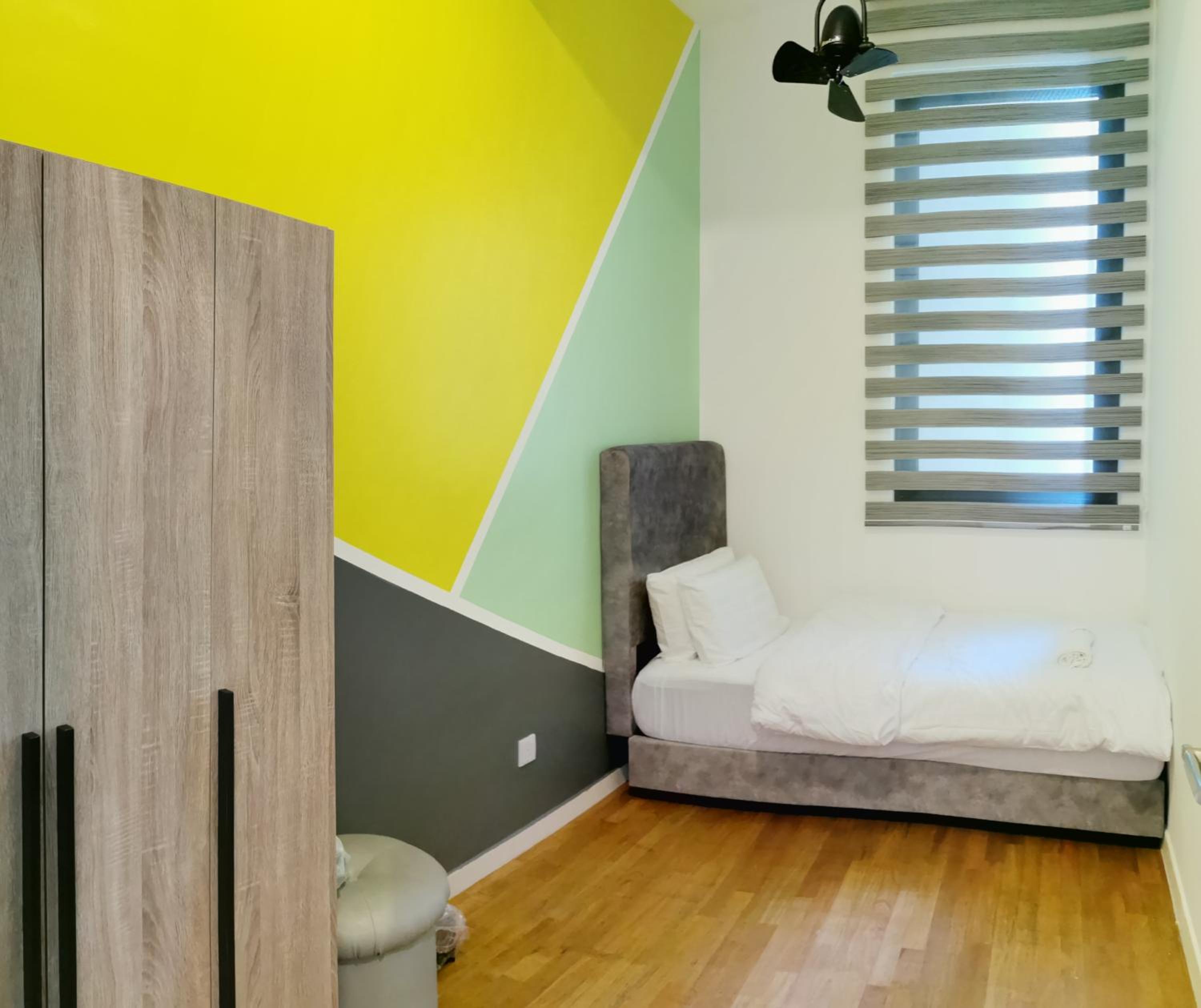 Booking N6 Paradigm Mall Residence 5-6 Pax 3R4B with Netflix