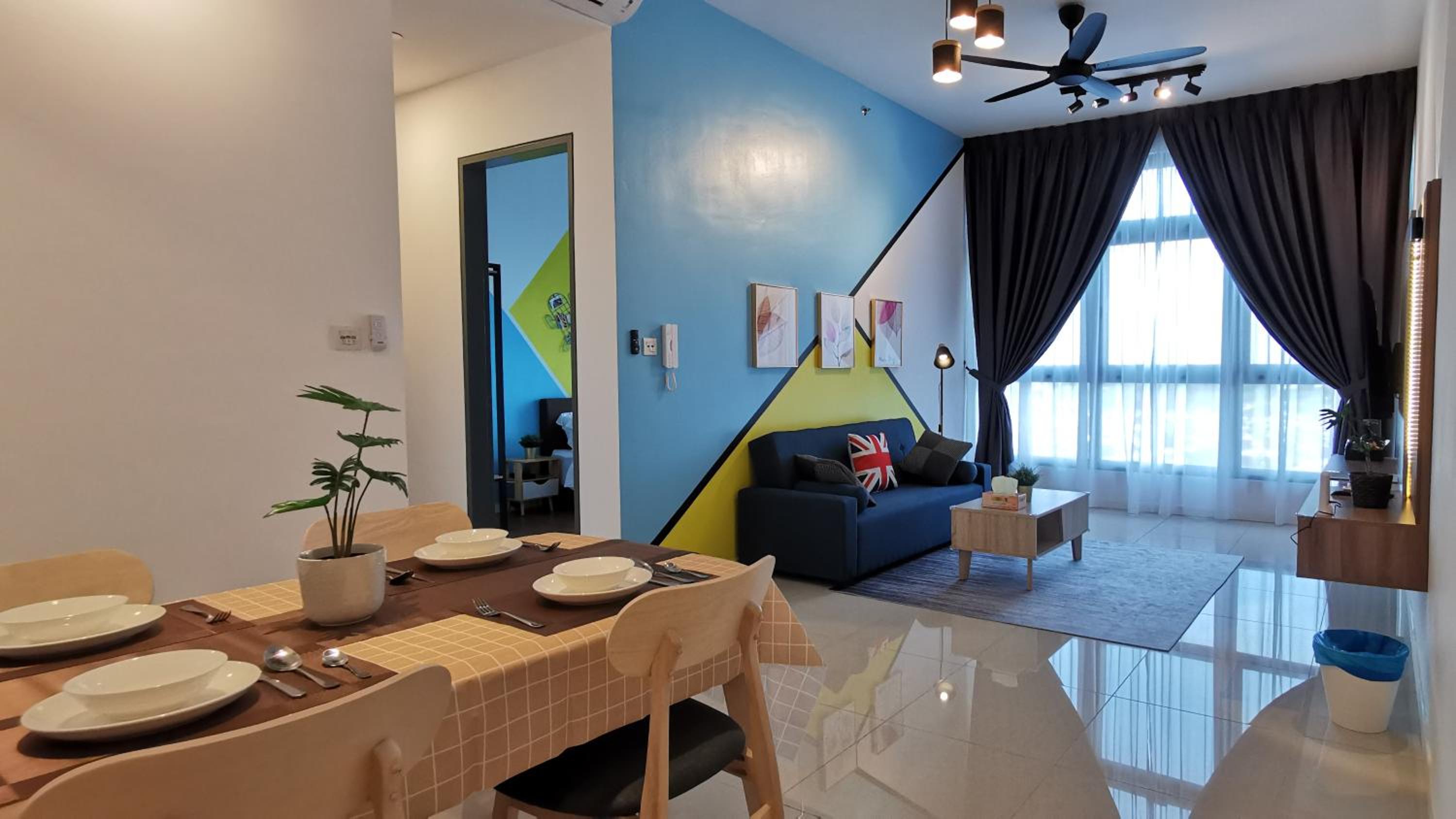 Booking N6 Paradigm Mall Residence 5-6 Pax 3R4B with Netflix