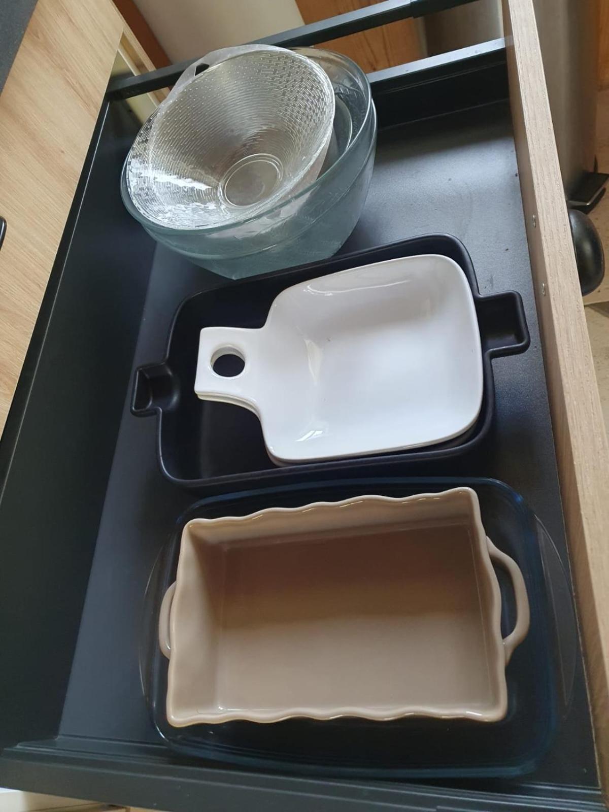 de la salle gite 8 personnes à la campagne avec jacuzzi 4 chambres 3 WC