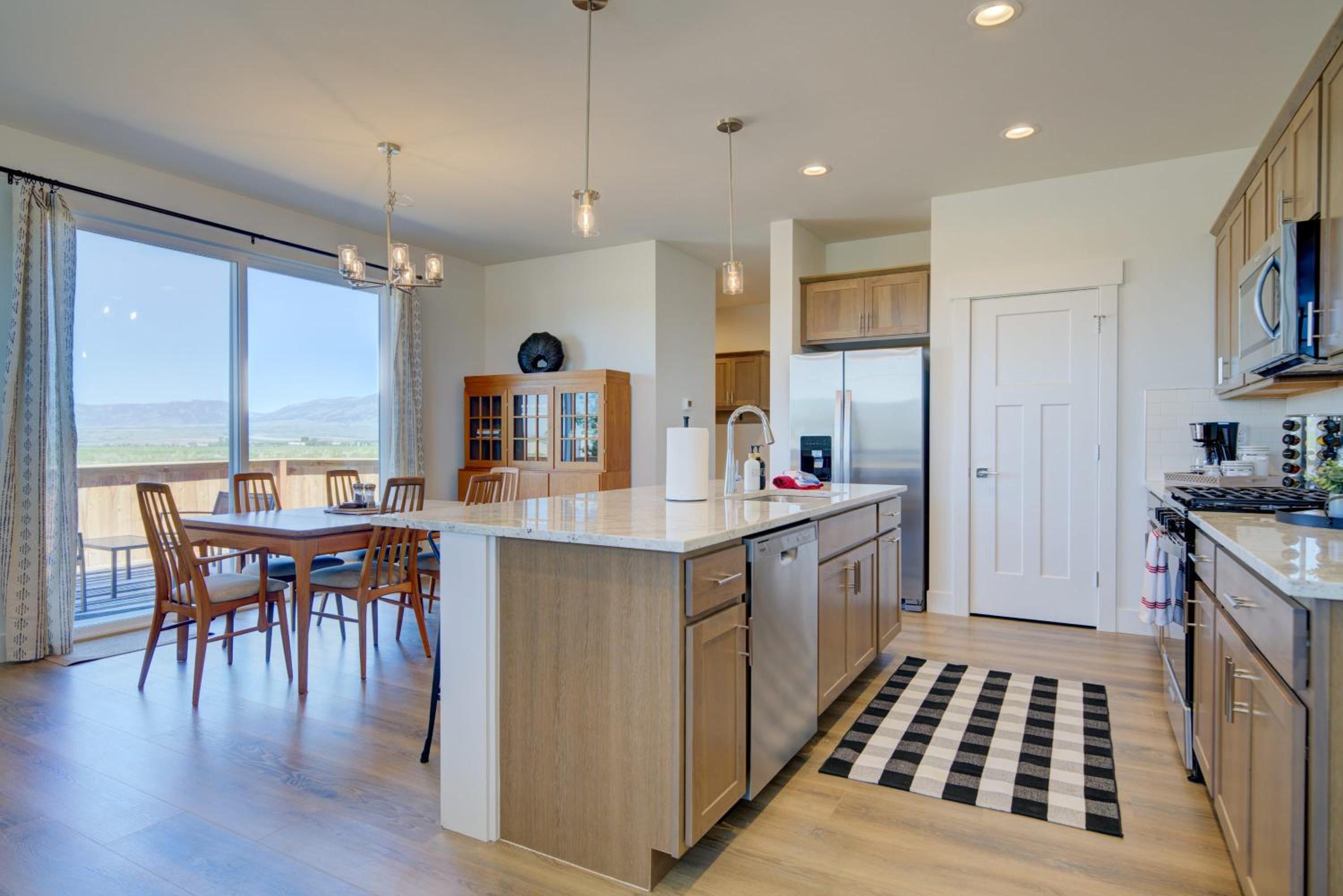Spacious 3BR Home - Perfect Belgrade Getaway view 4