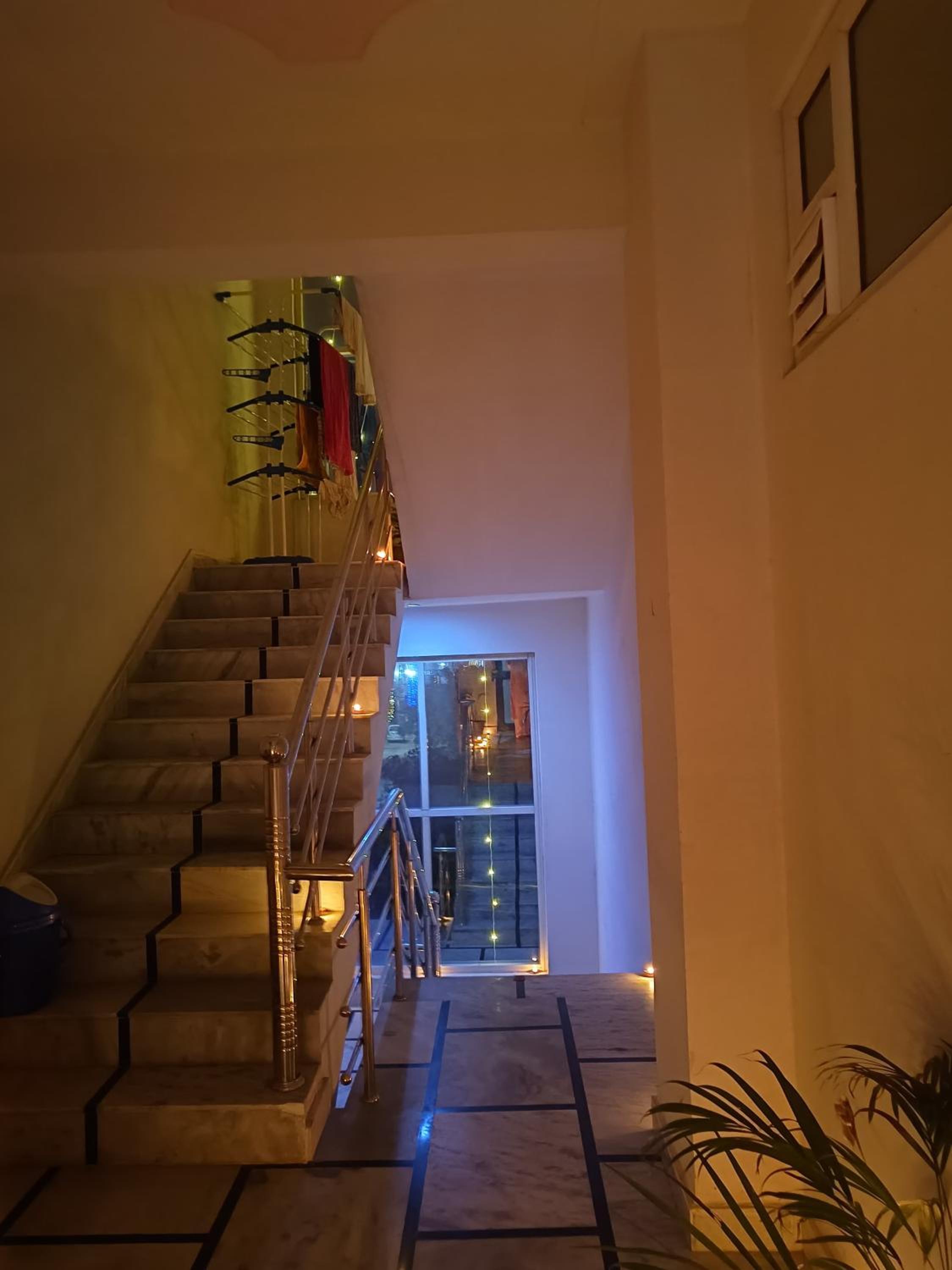 Homestay Rooms Accomodation in Vrindavan, Radha Florence near Chandroday Temple view 5