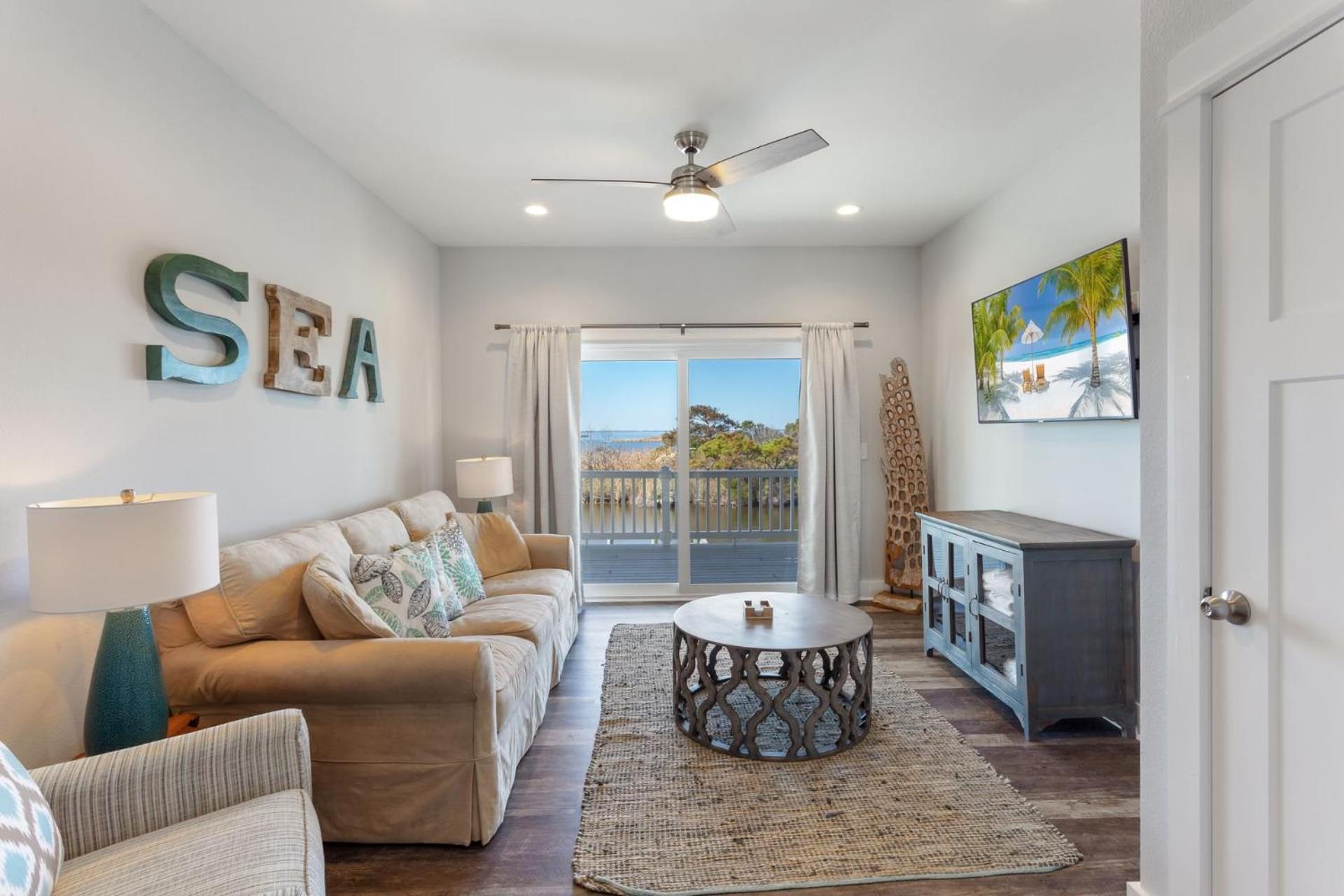 CB25 Sound Landing Soundfront Dock view 4