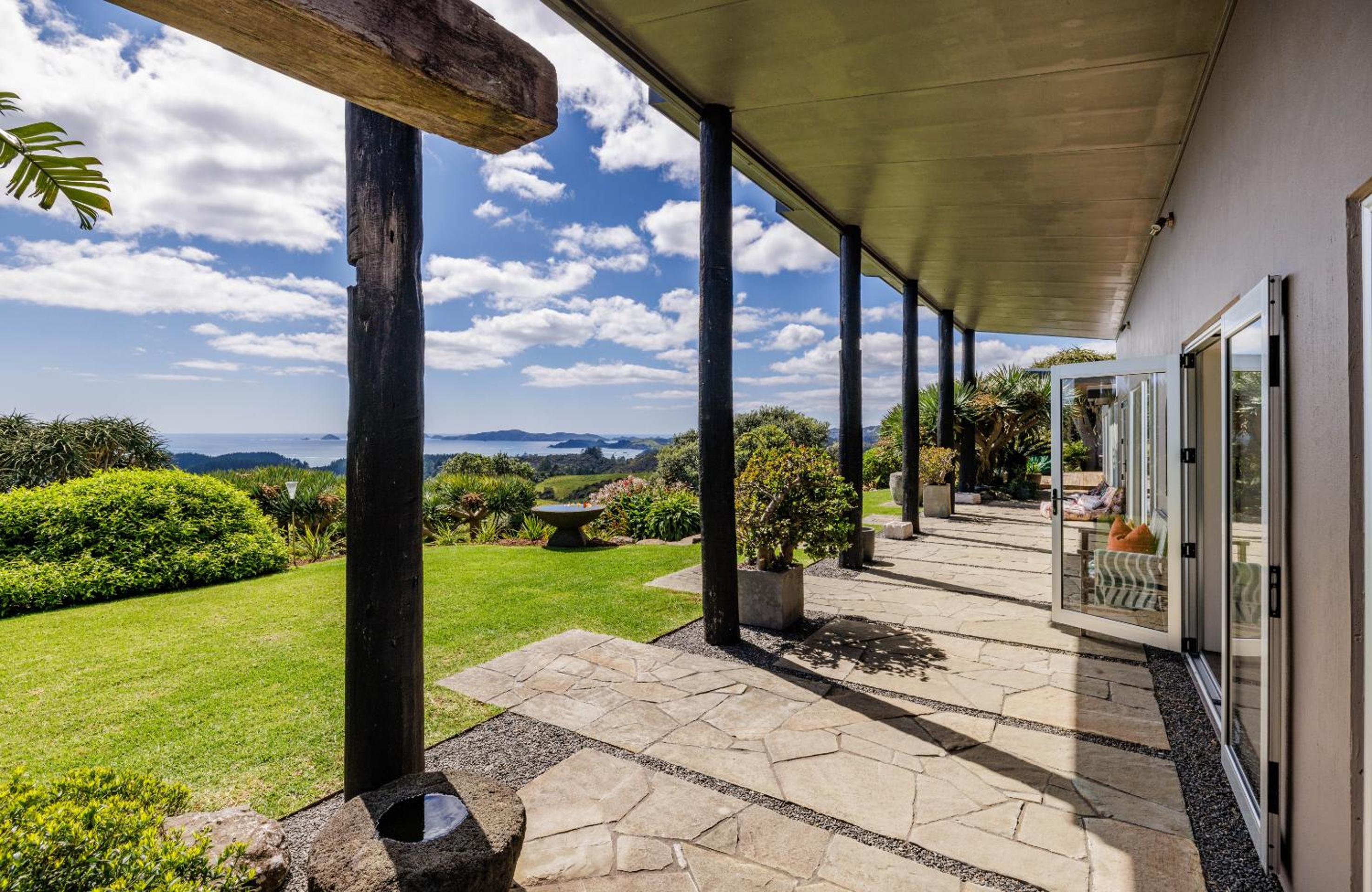 The Green House - Bay of Islands Holiday Home