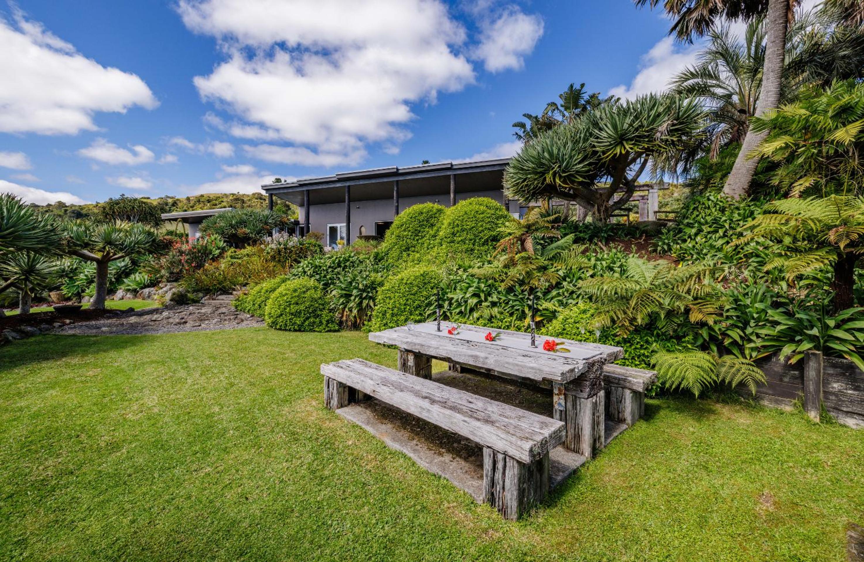 The Green House - Bay of Islands Holiday Home